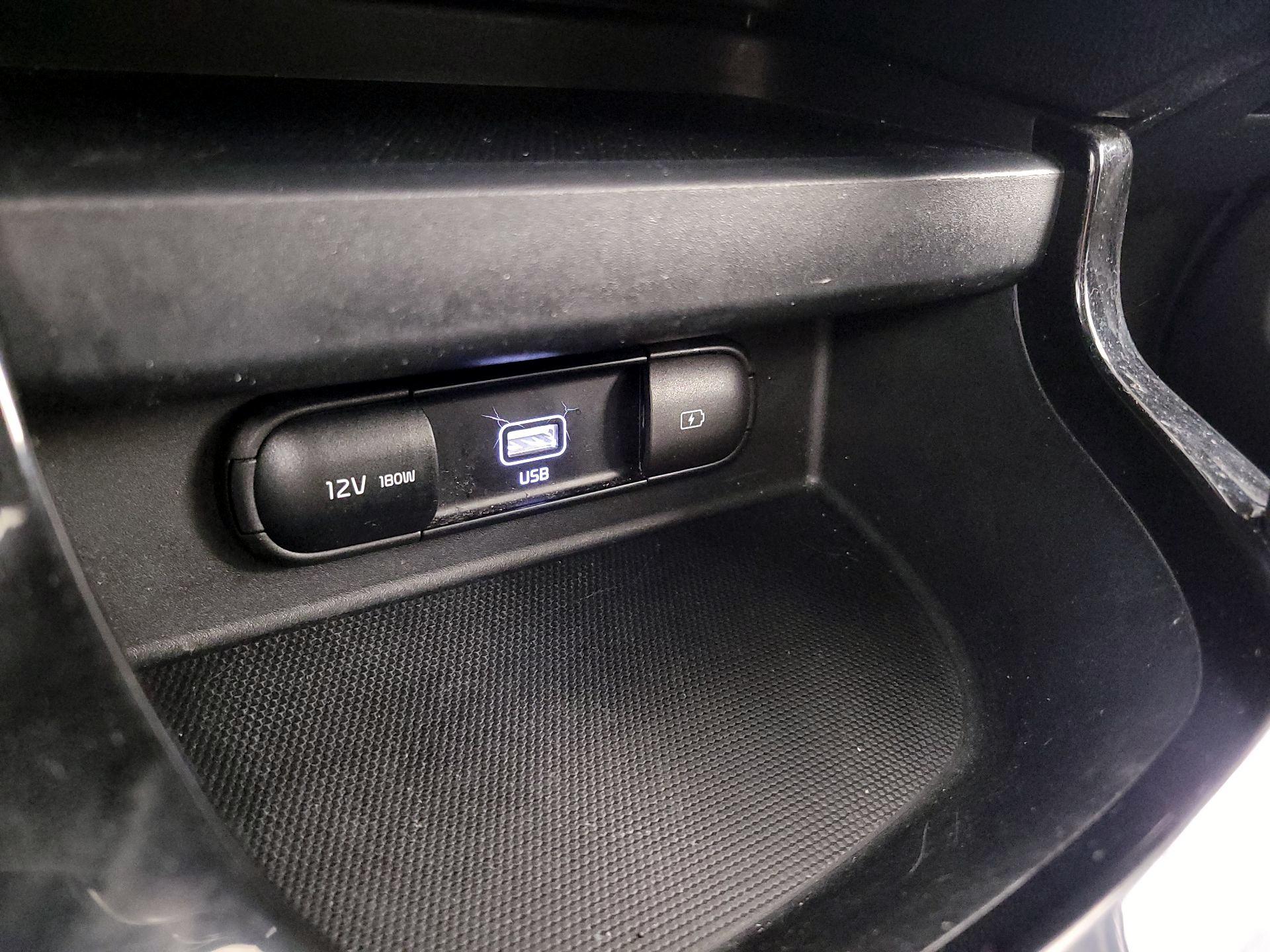 Thumbnail: 2023 Kia Seltos - 19