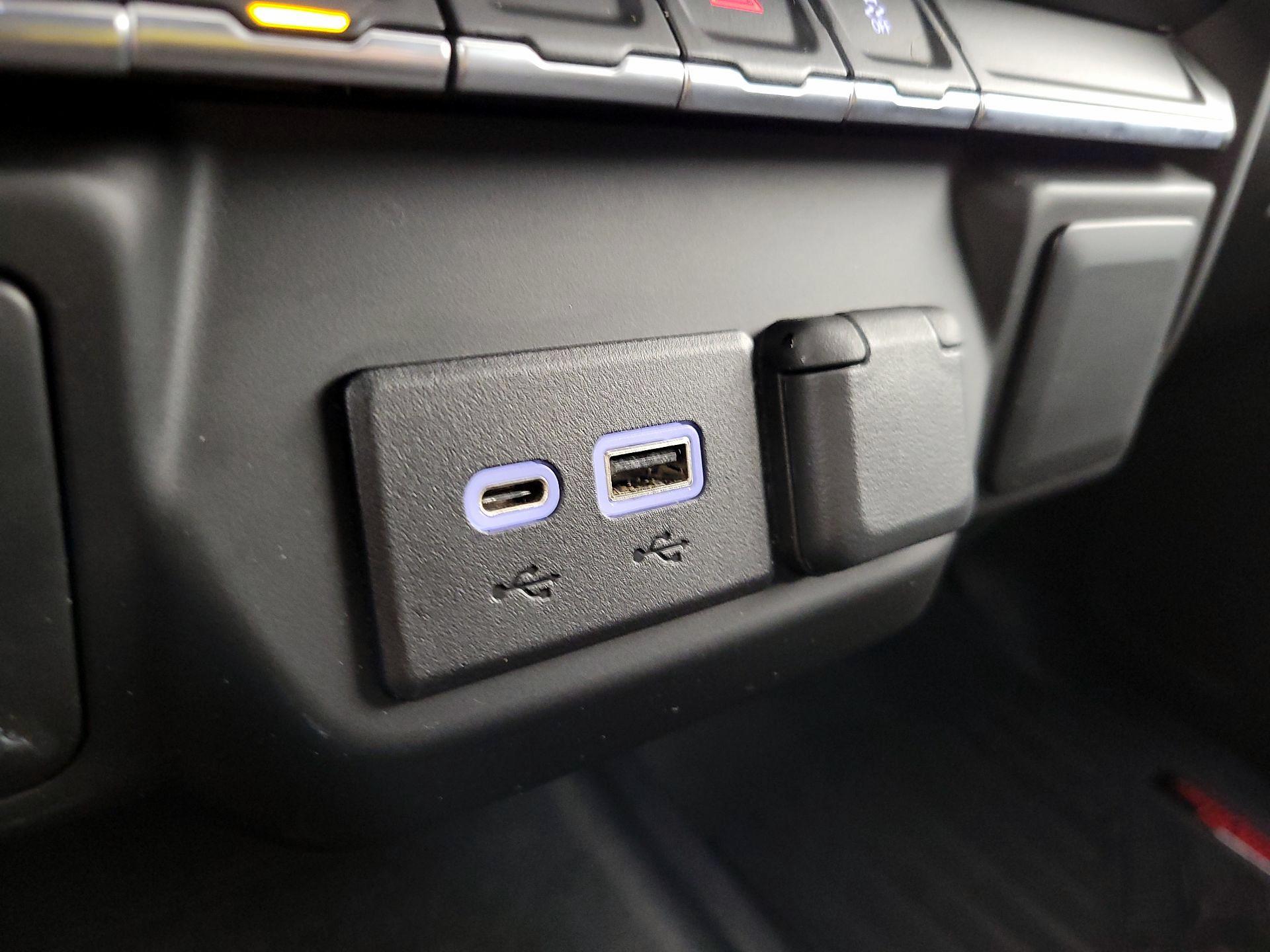 Thumbnail: 2022 Chevrolet Silverado 1500 - 18