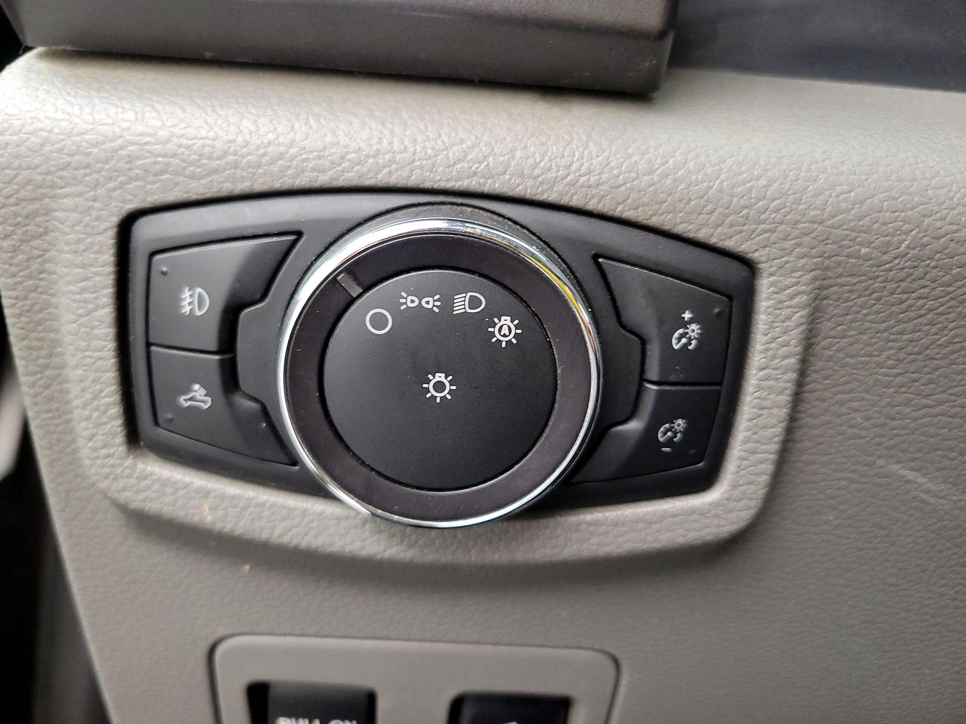 Thumbnail: 2018 Ford F-150 - 13