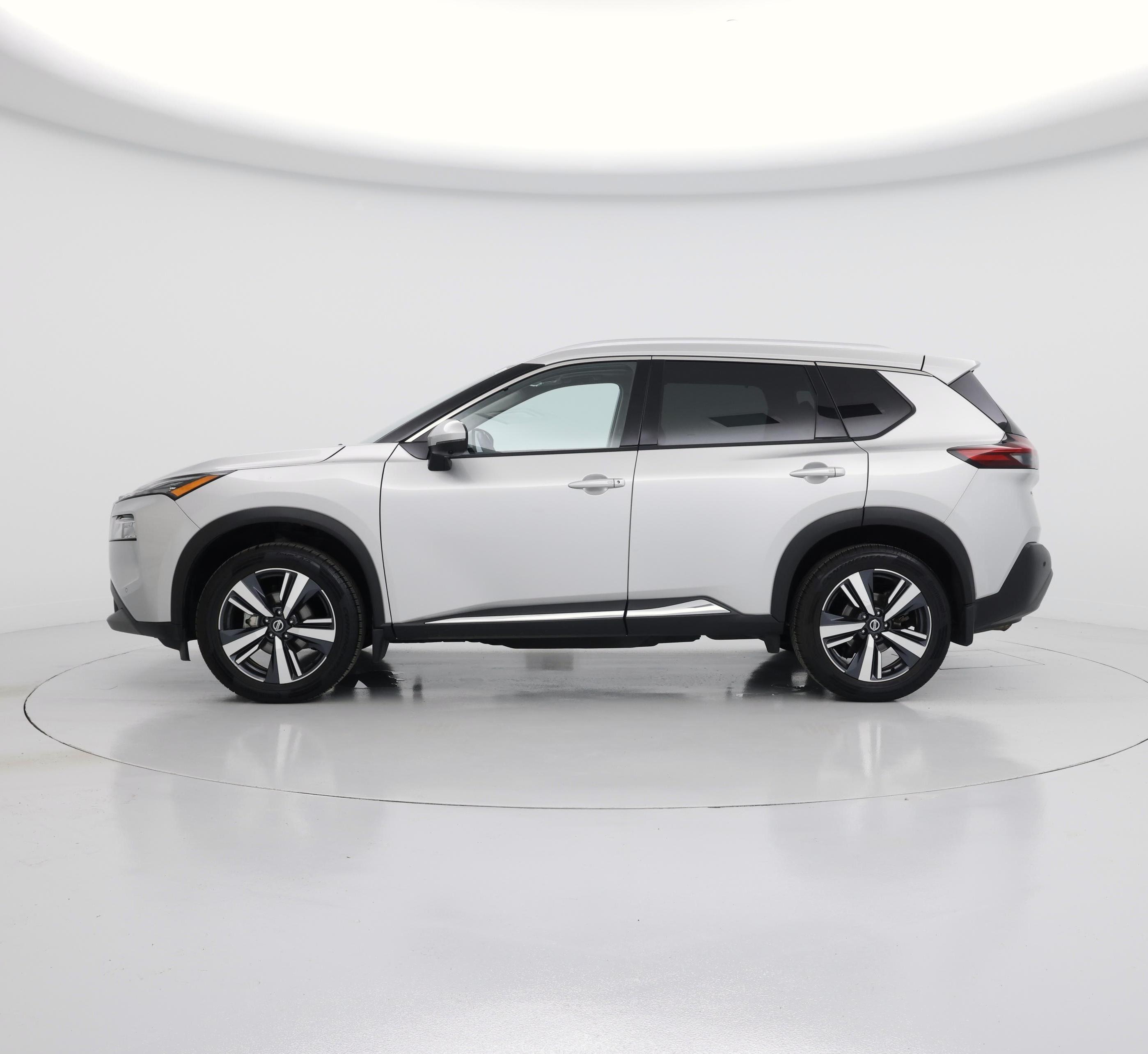 Thumbnail: 2021 Nissan Rogue - 3