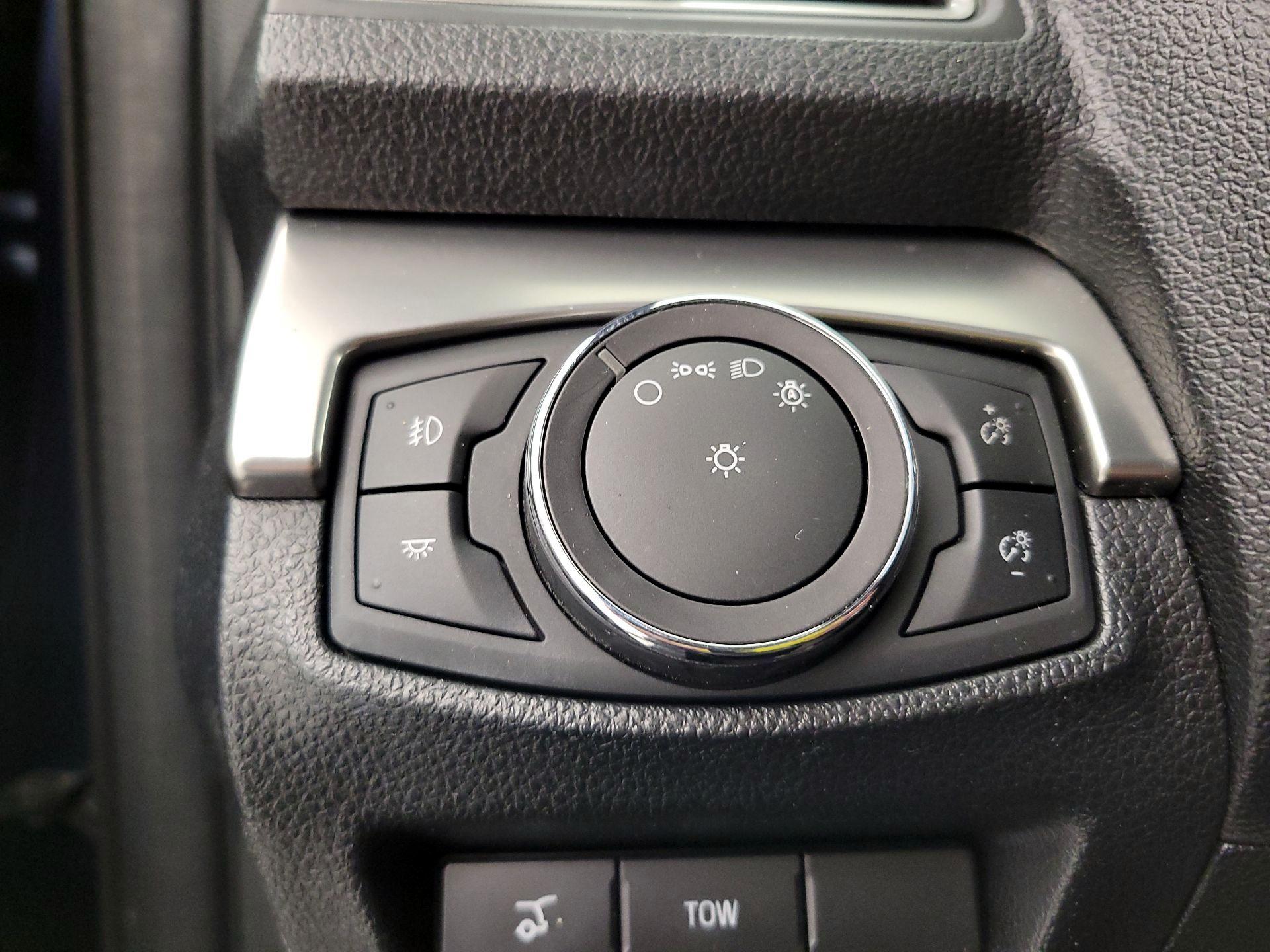 Thumbnail: 2018 Ford Explorer - 13