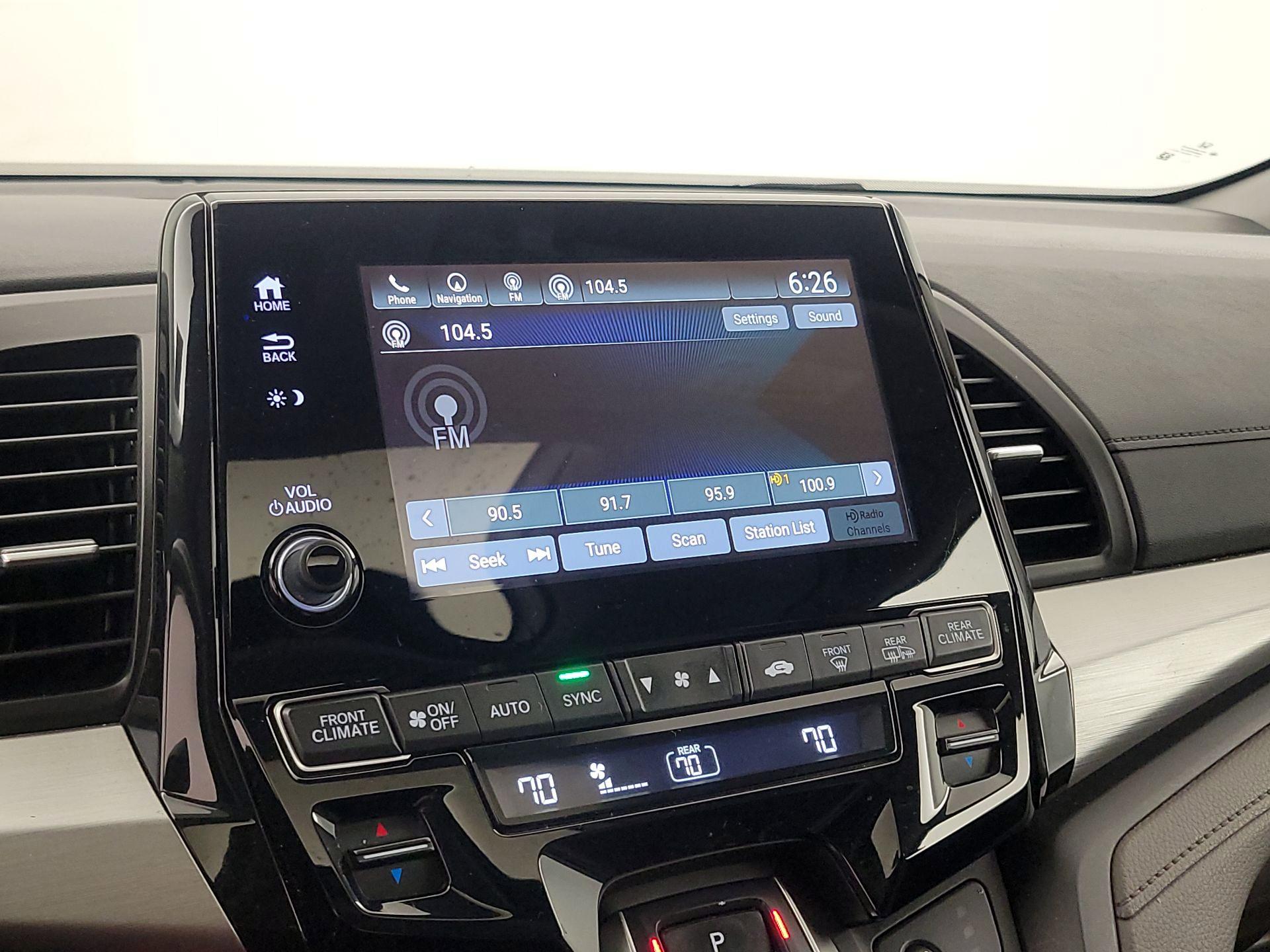 Thumbnail: 2018 Honda Odyssey - 16