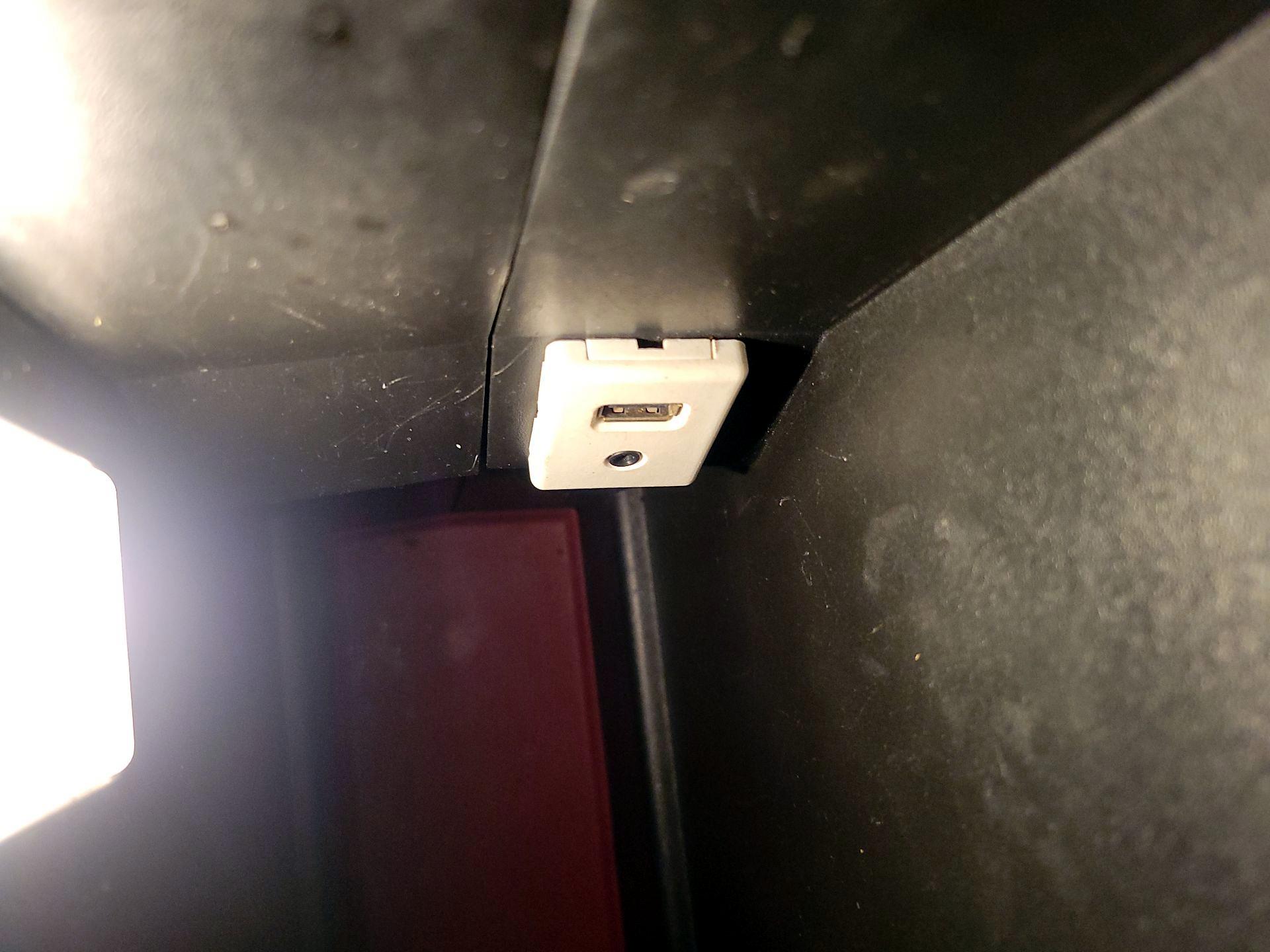 Thumbnail: 2017 Chevrolet Equinox - 17