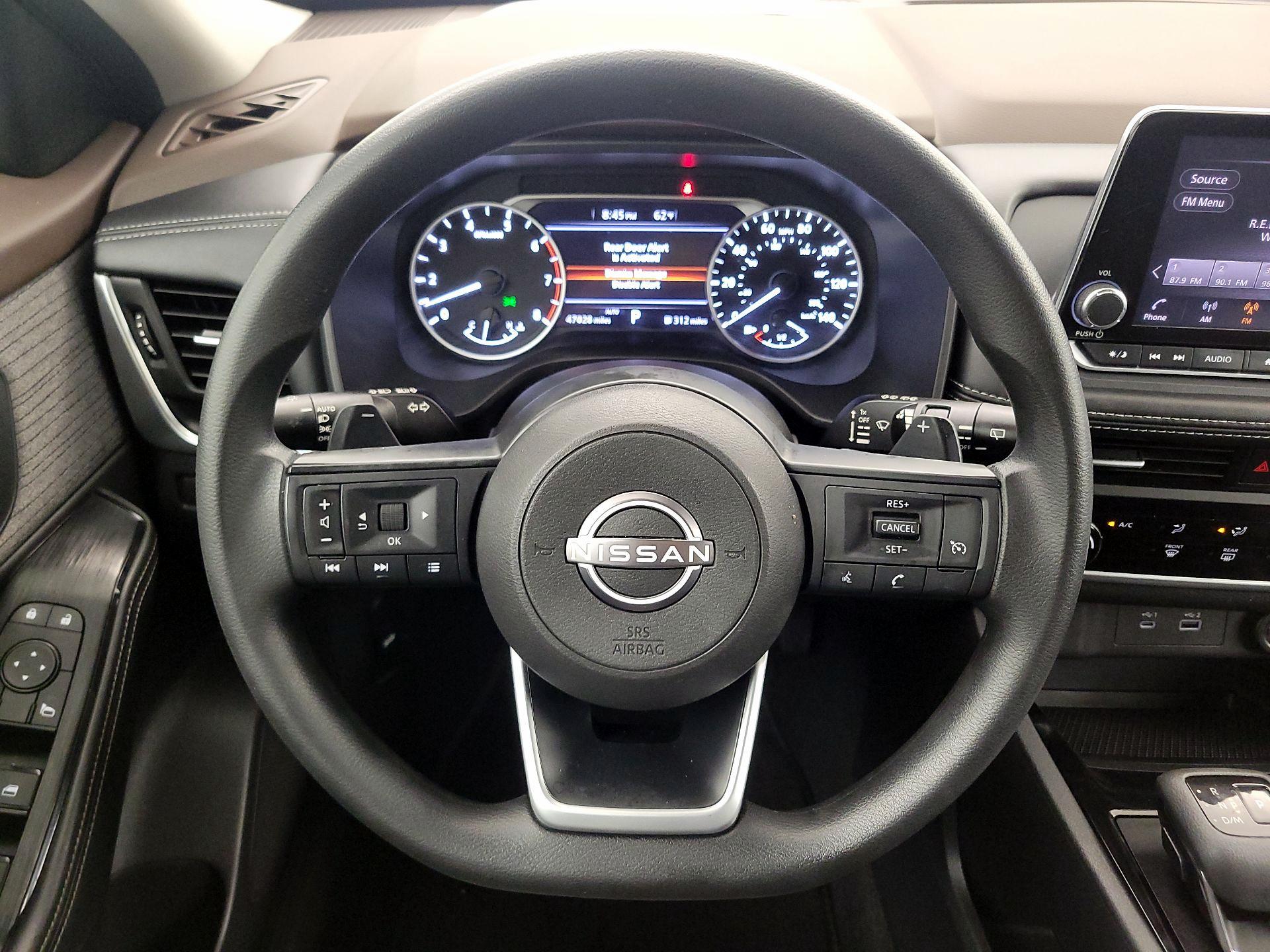 Thumbnail: 2022 Nissan Rogue - 10