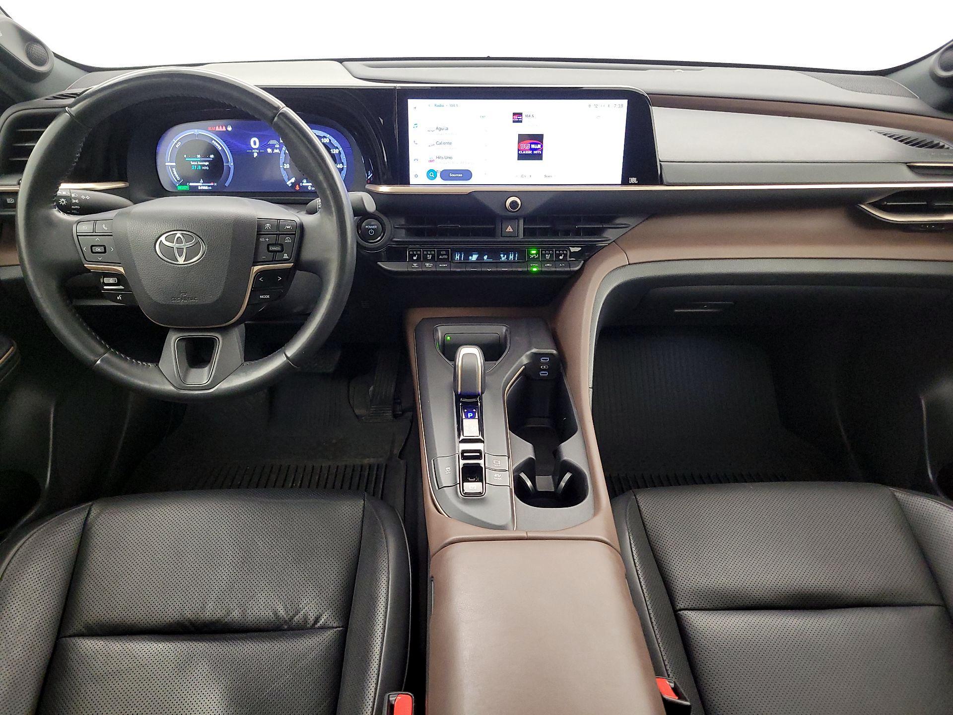 Thumbnail: 2023 Toyota Crown - 9