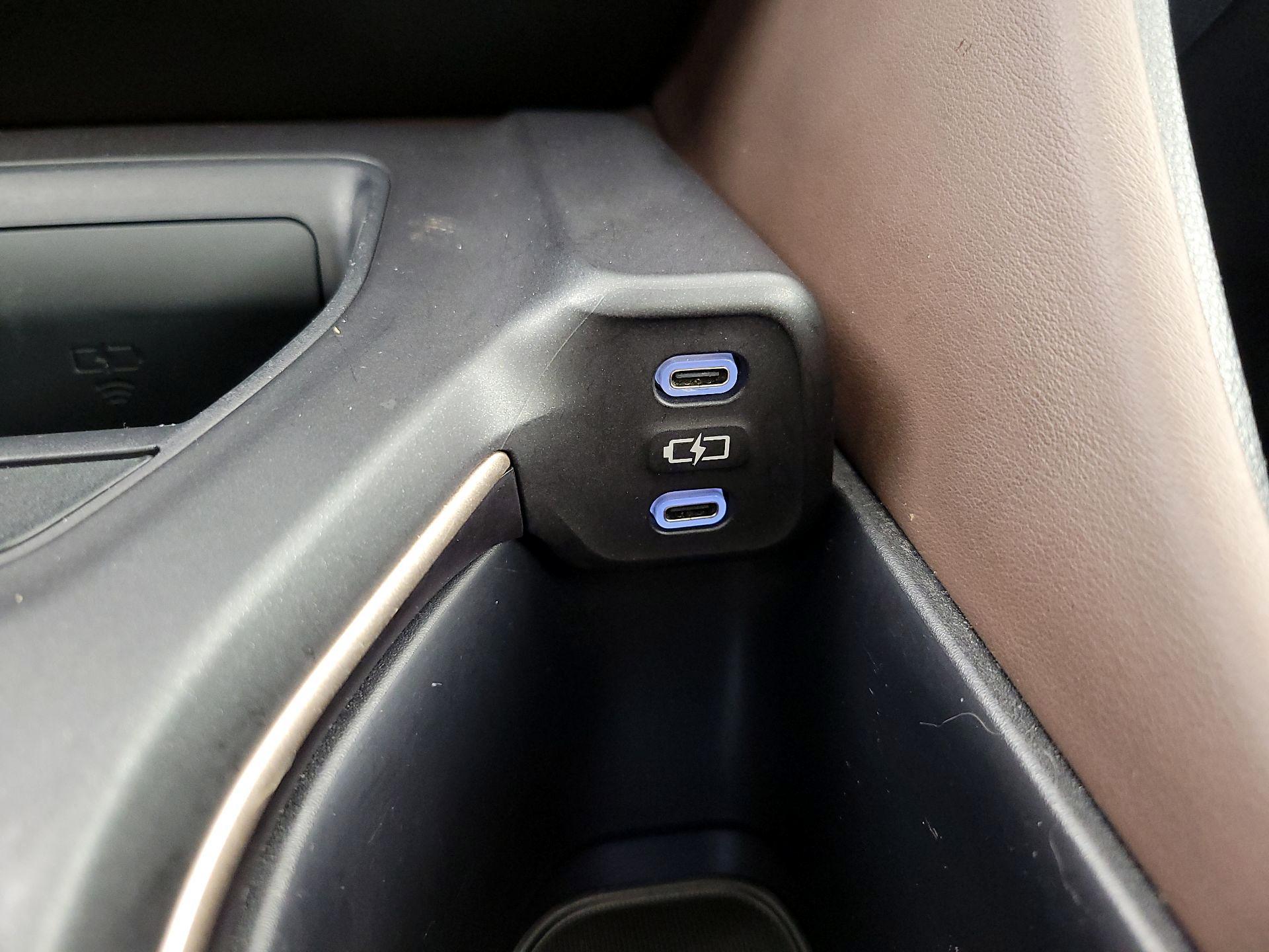 Thumbnail: 2023 Toyota Crown - 18