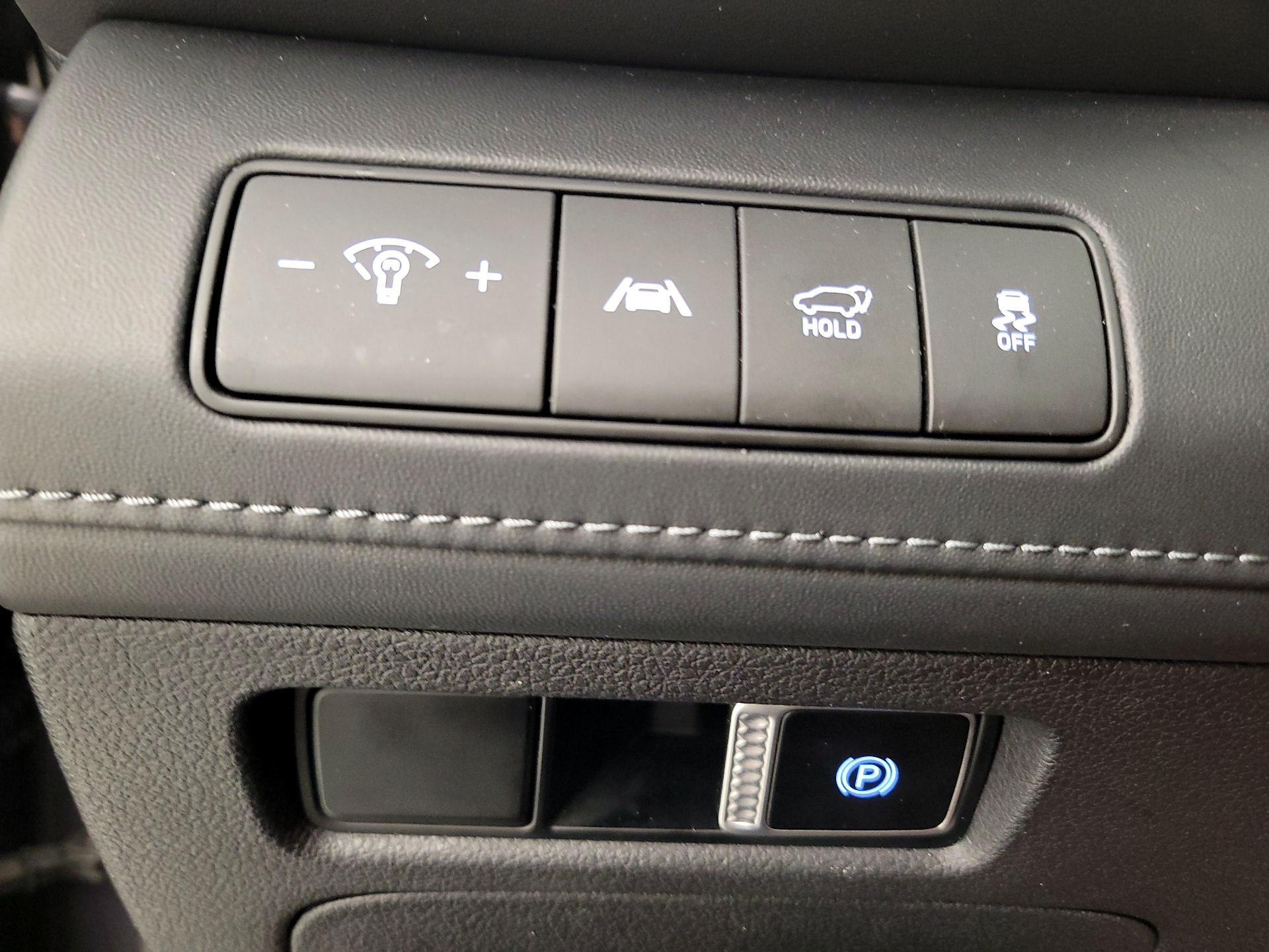 Thumbnail: 2022 Hyundai Santa Fe - 13