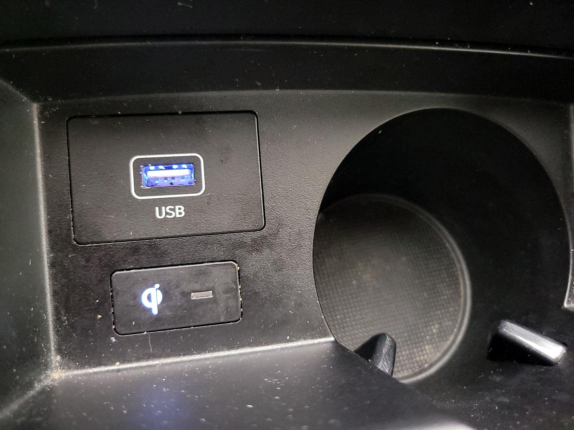 Thumbnail: 2022 Hyundai Santa Fe - 19