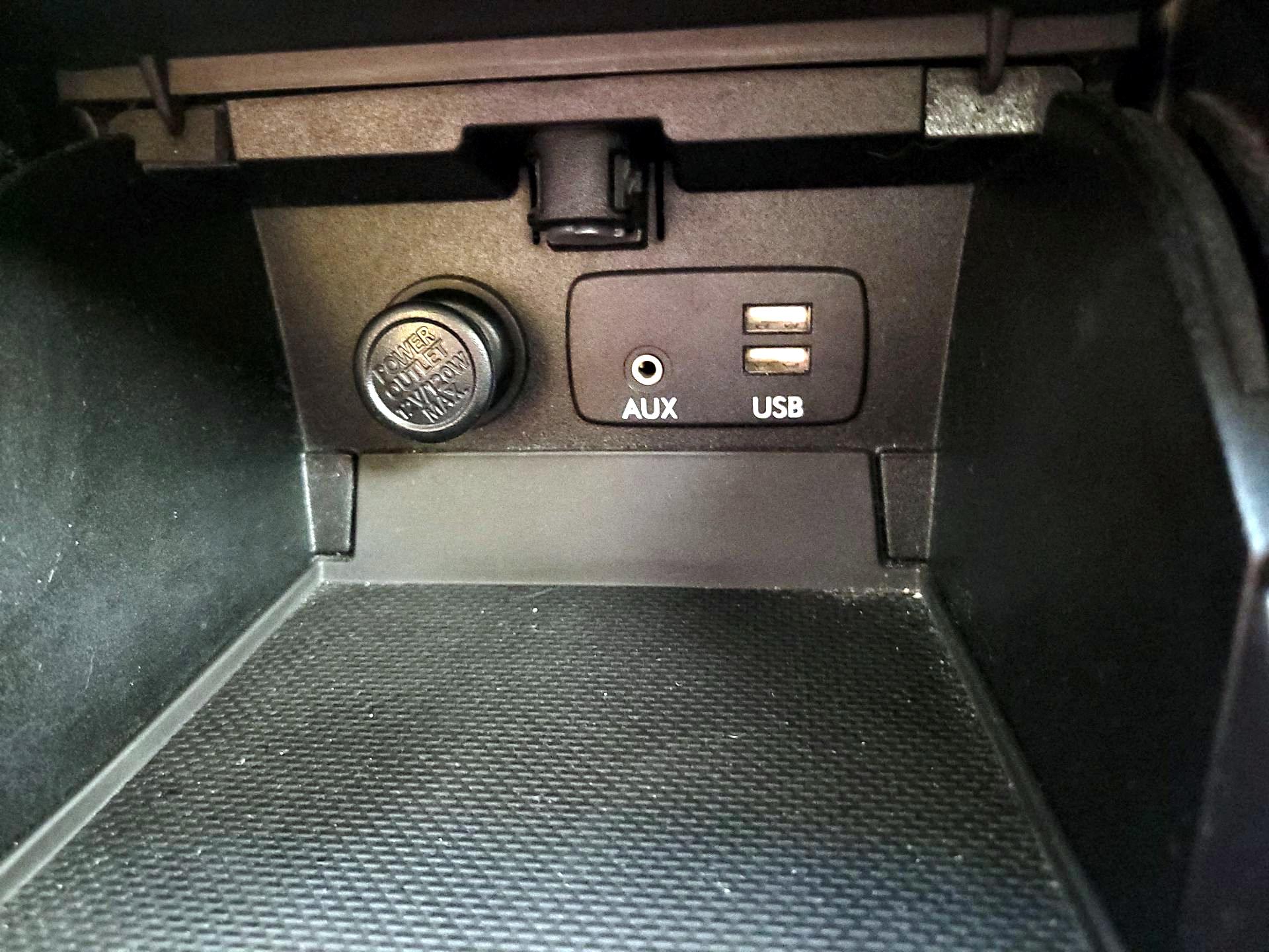 Thumbnail: 2015 Subaru Legacy - 18