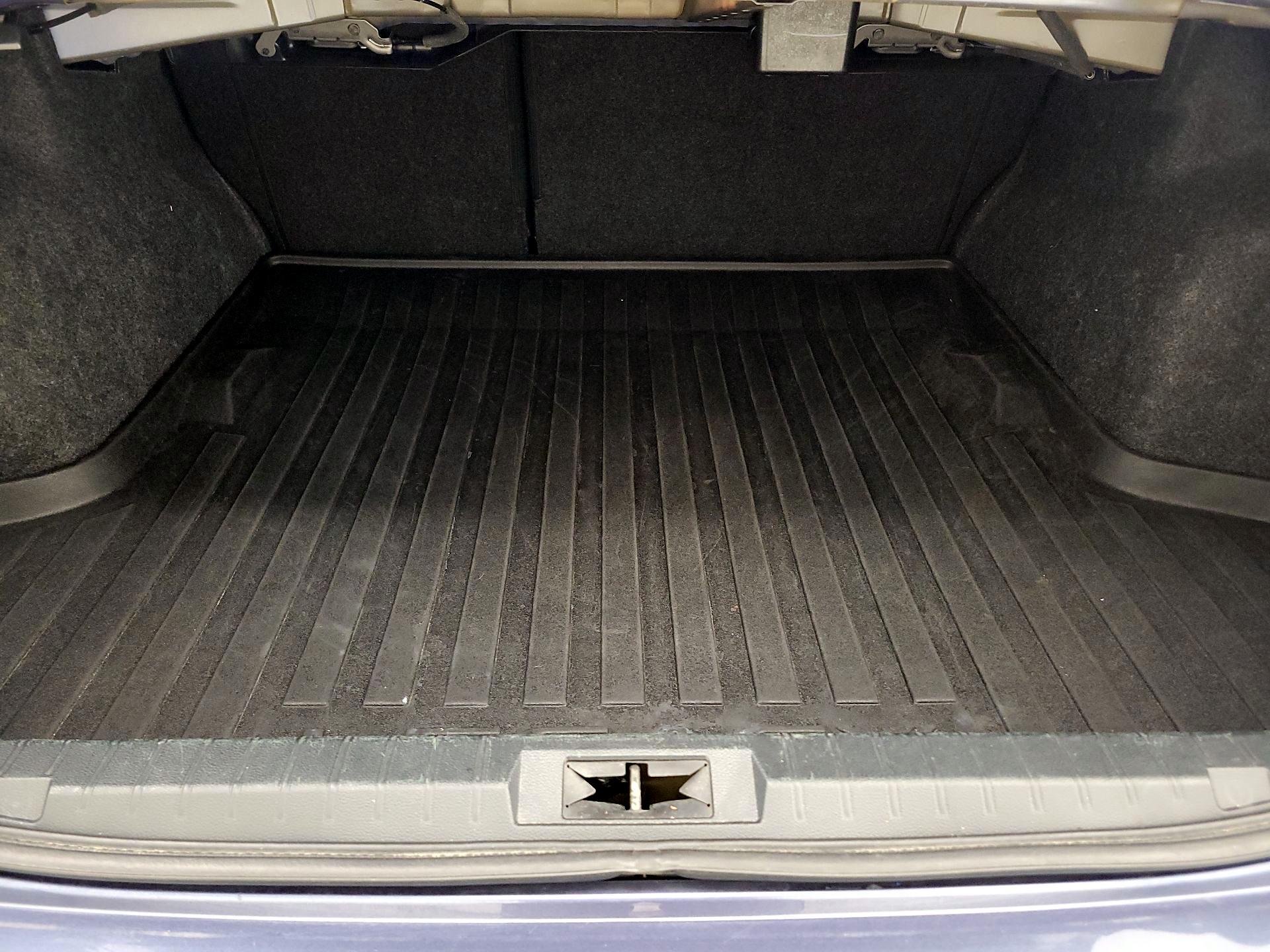 Thumbnail: 2015 Subaru Legacy - 20