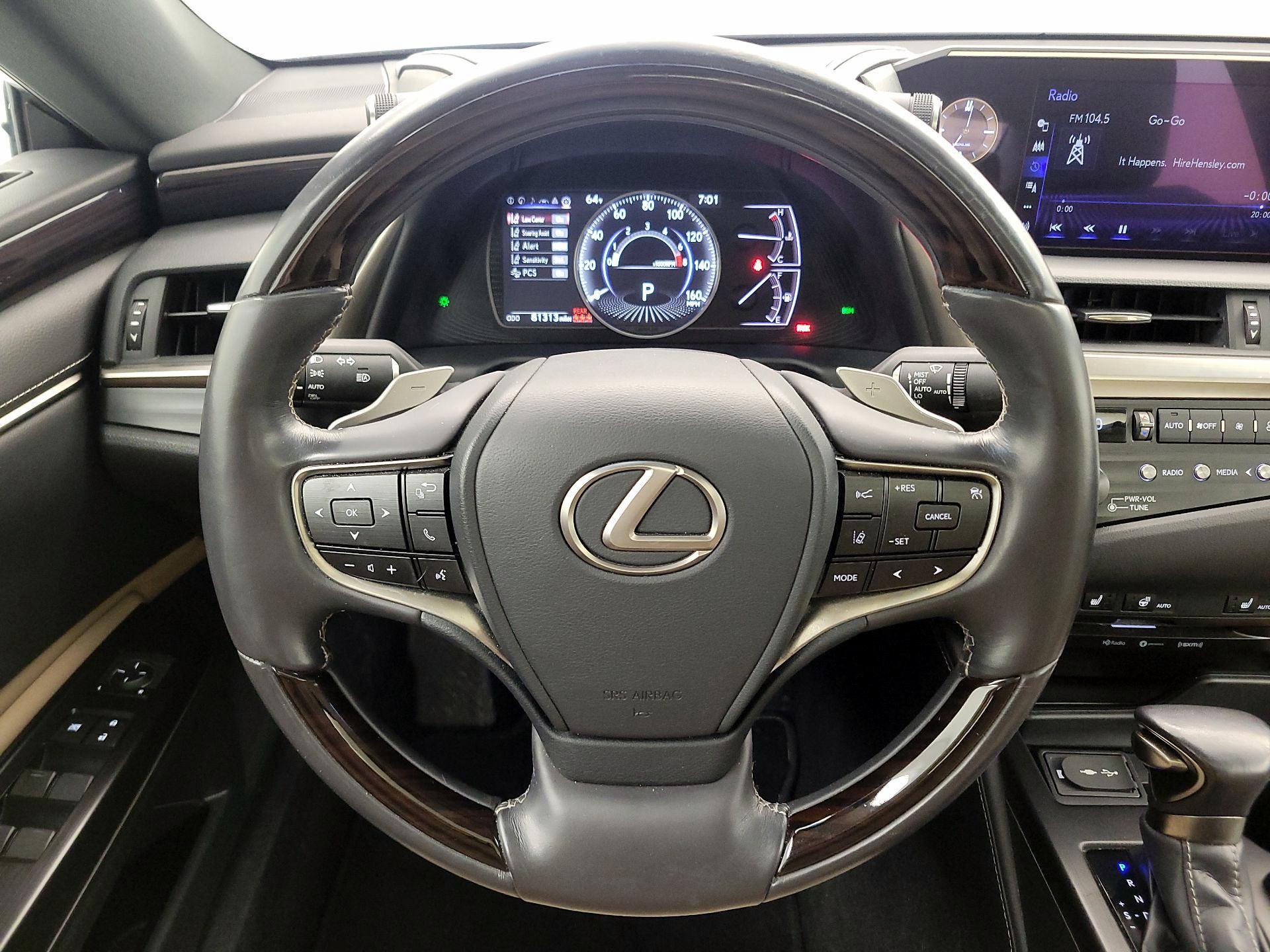 Thumbnail: 2019 Lexus ES - 10