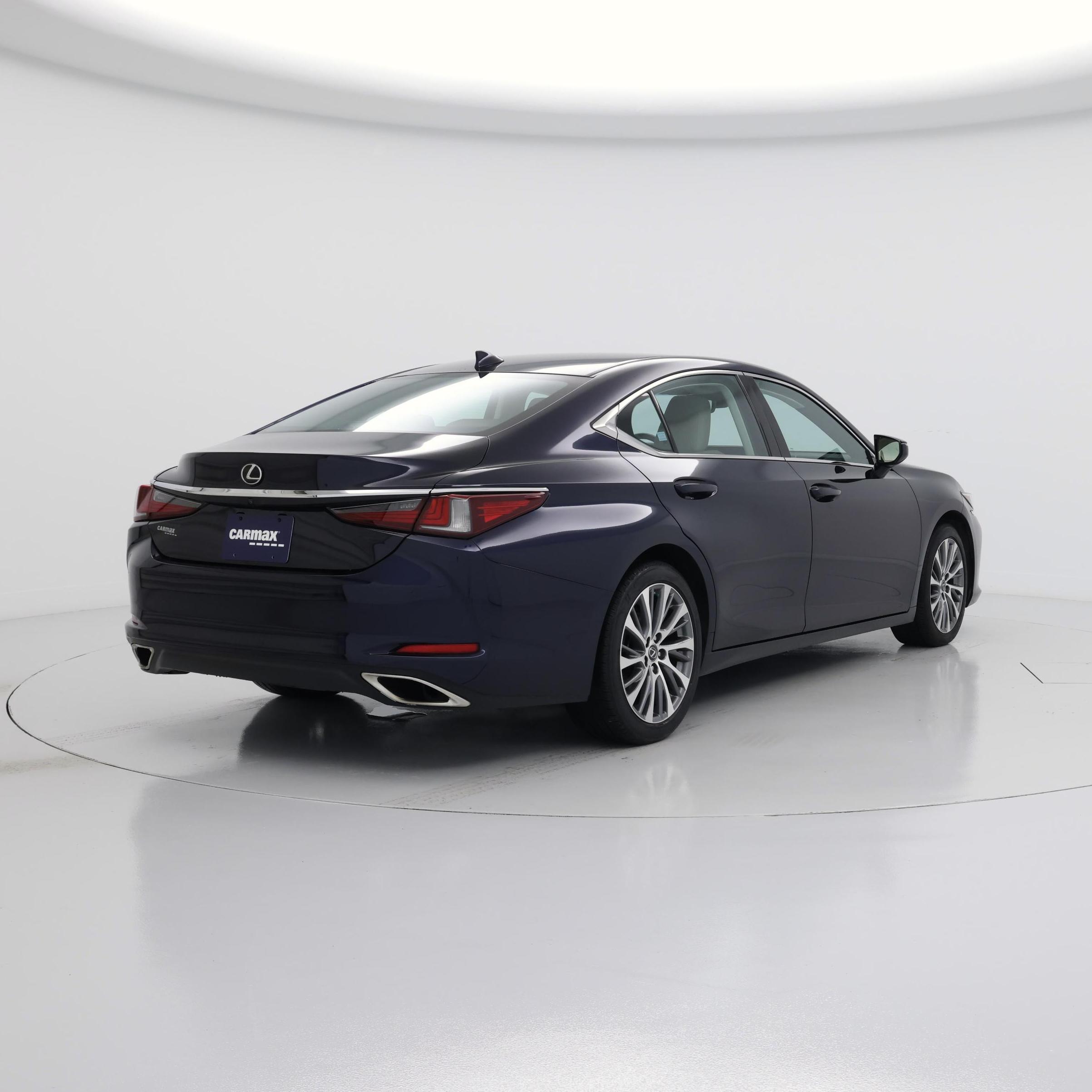 Thumbnail: 2019 Lexus ES - 8