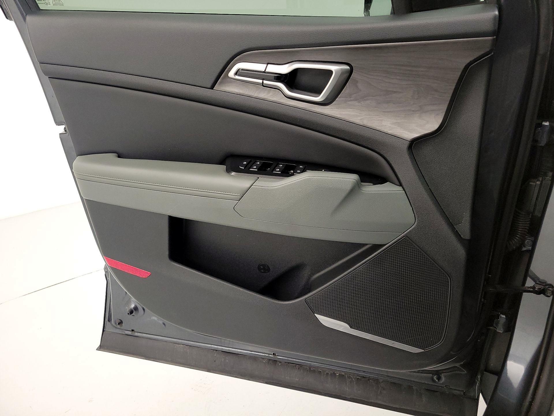 Thumbnail: 2023 Kia Sportage - 12