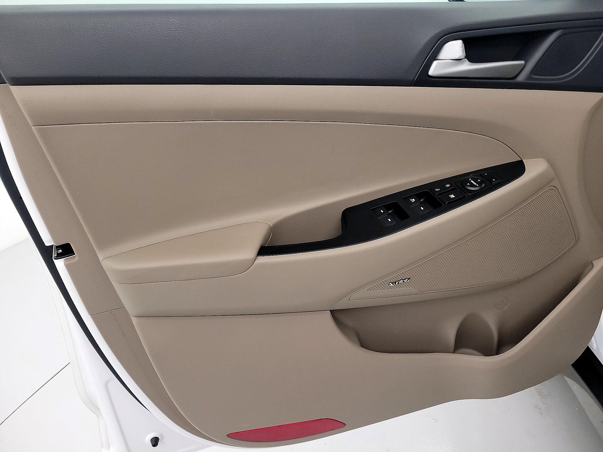 Thumbnail: 2021 Hyundai Tucson - 12