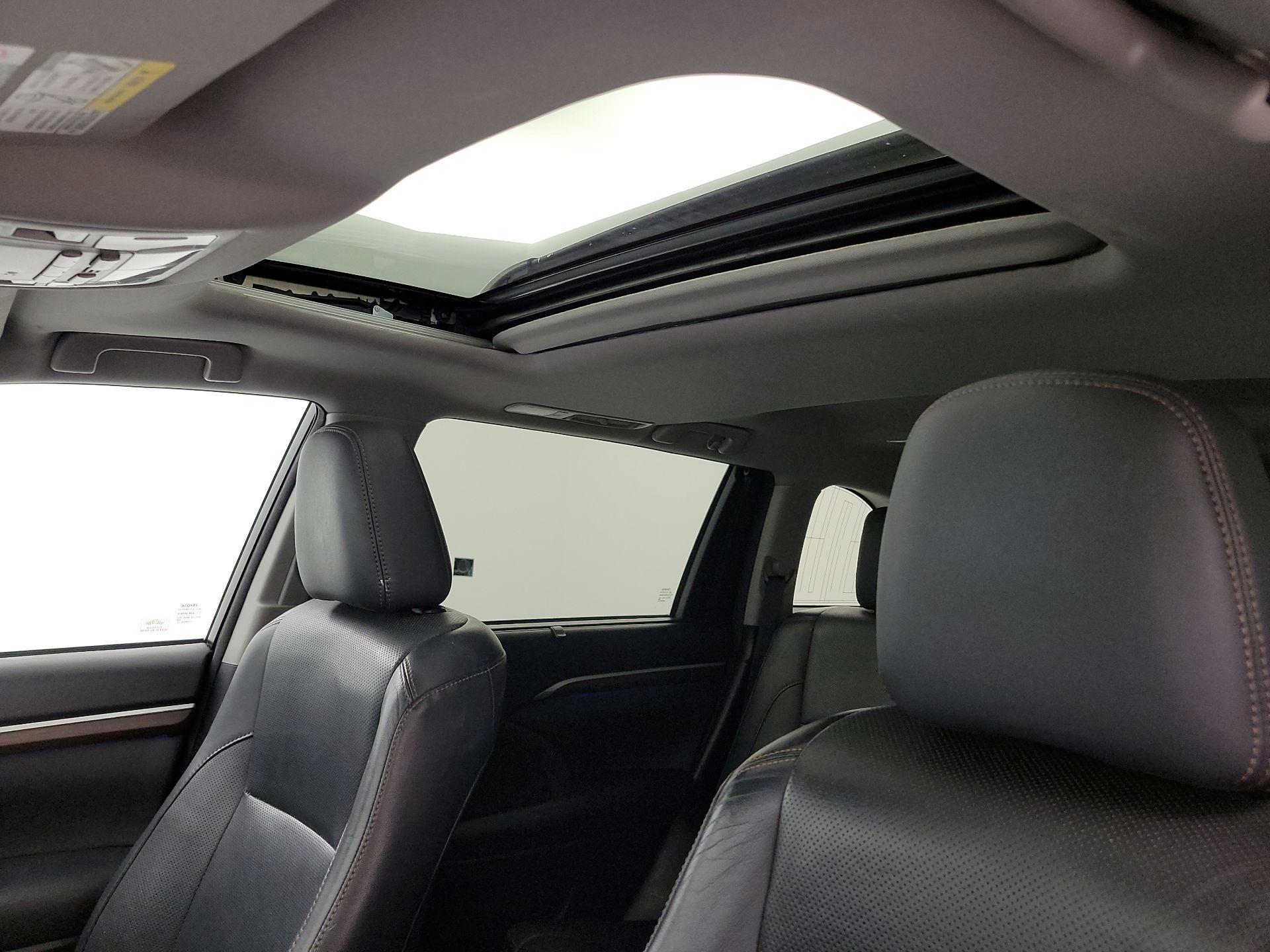 Thumbnail: 2016 Toyota Highlander - 20