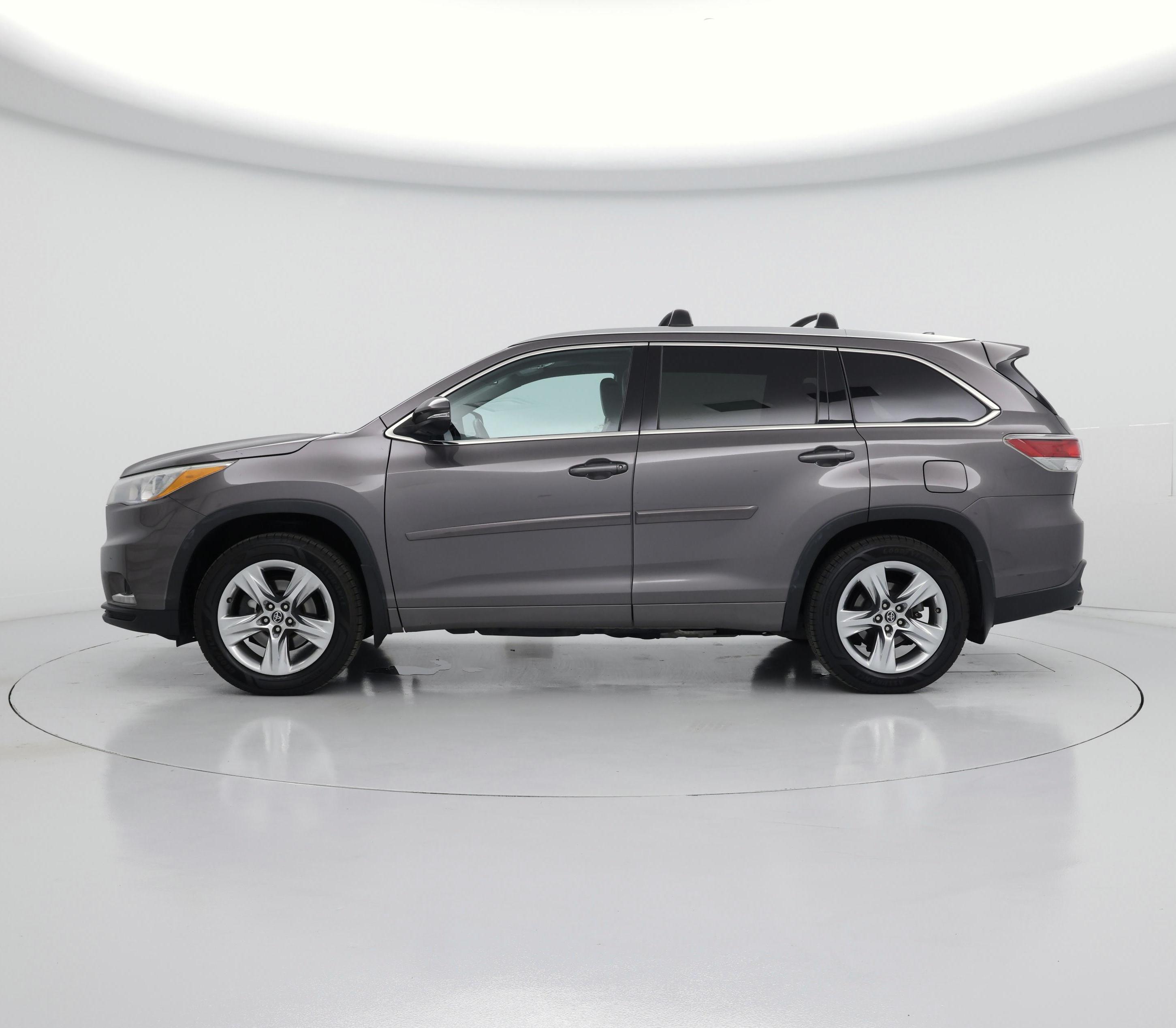 Thumbnail: 2016 Toyota Highlander - 3
