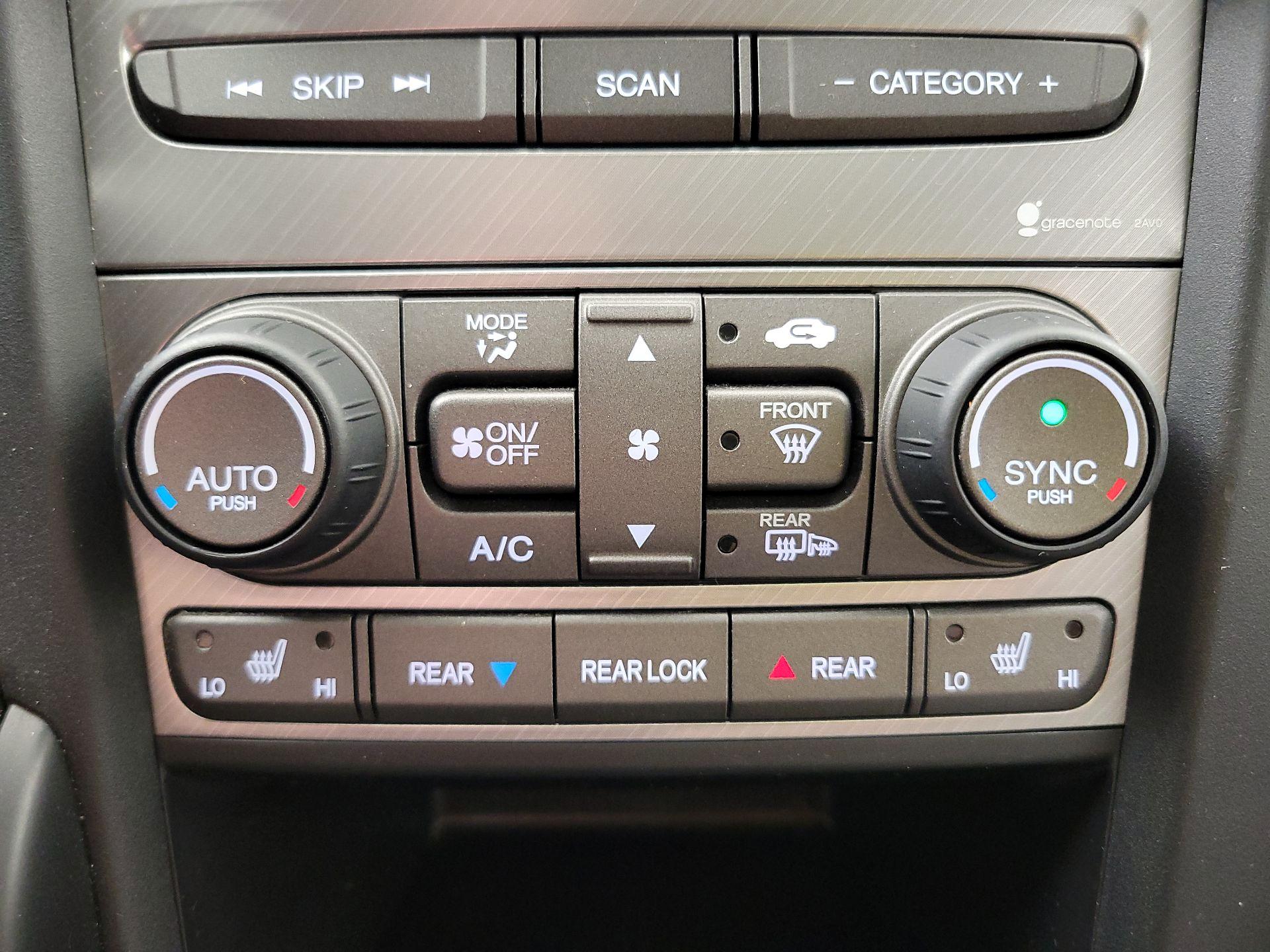 Thumbnail: 2014 Honda Pilot - 17