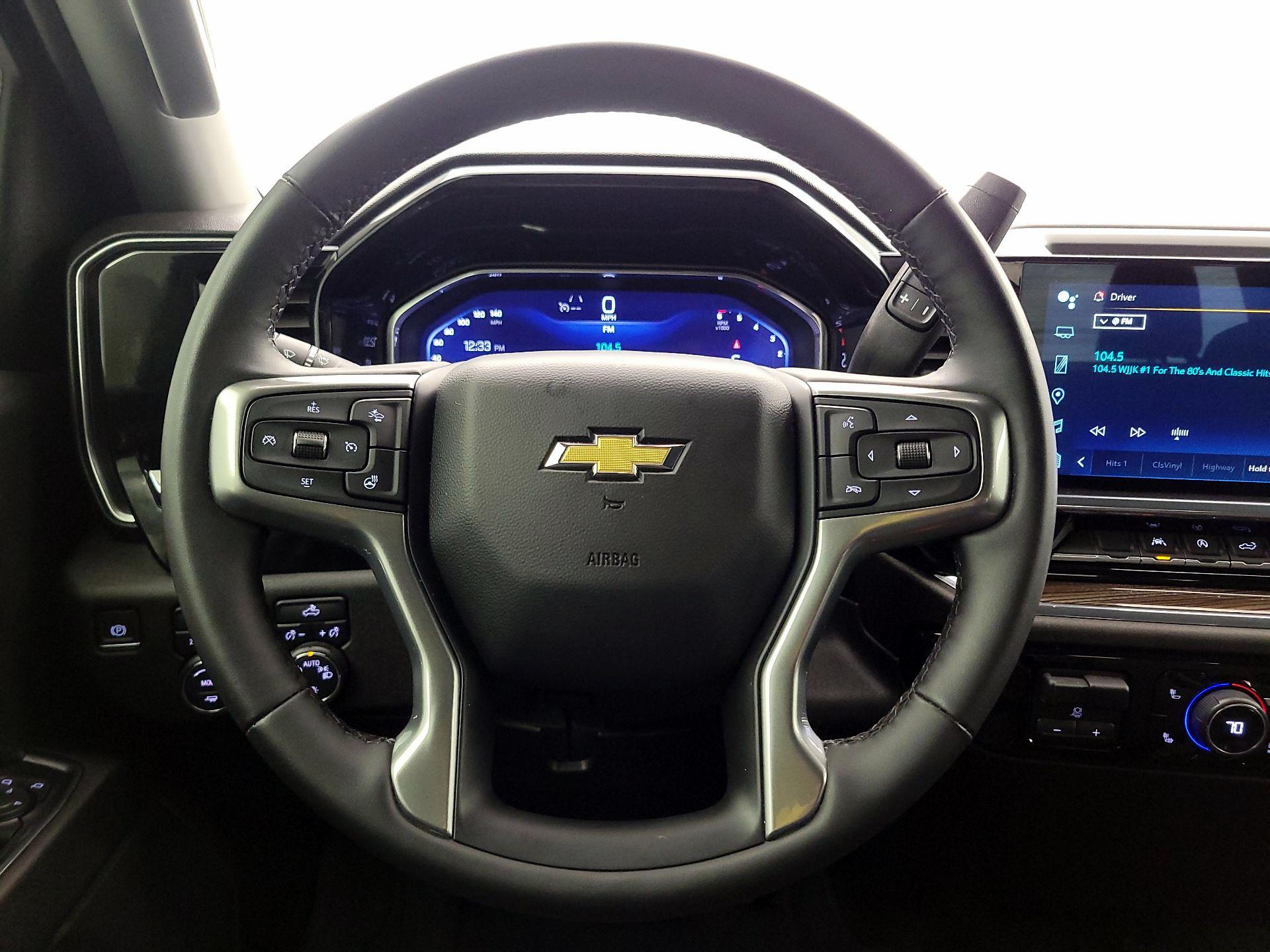 Thumbnail: 2024 Chevrolet Silverado 1500 - 10