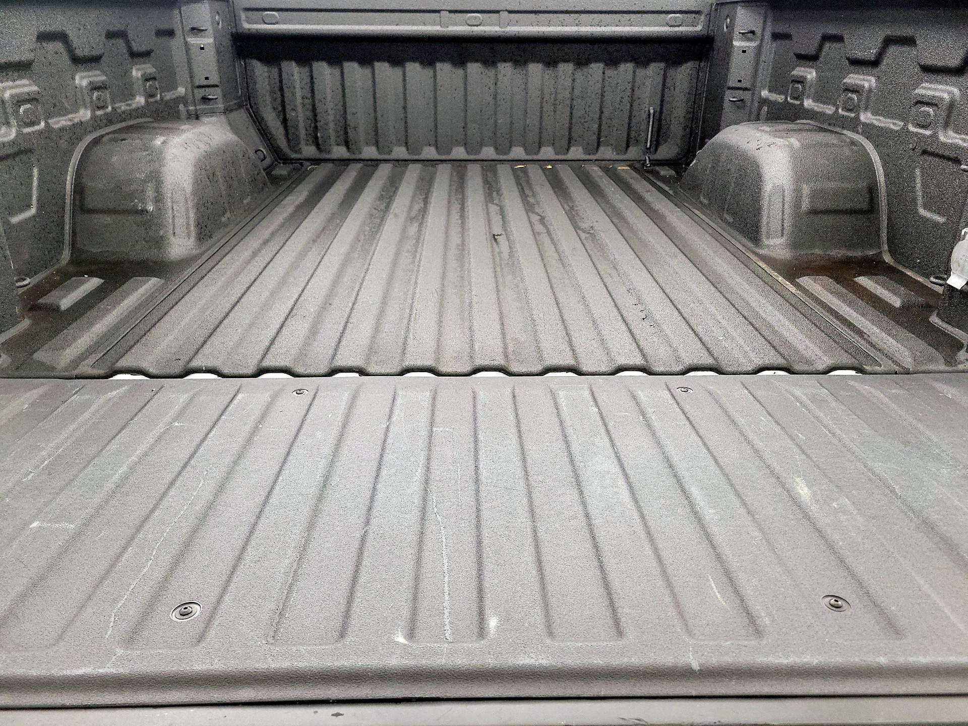 Thumbnail: 2024 Chevrolet Silverado 1500 - 20