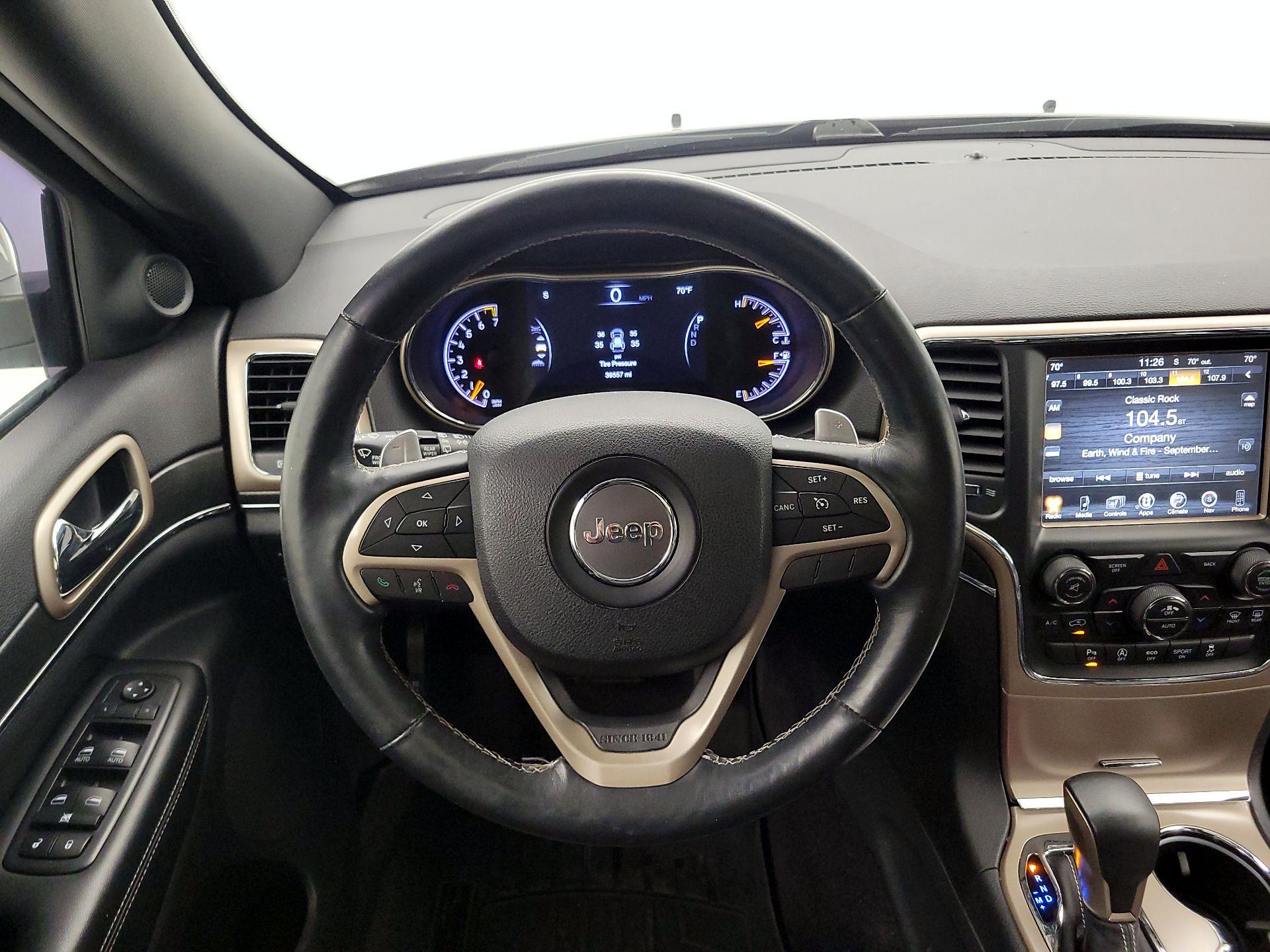 Thumbnail: 2017 Jeep Grand Cherokee - 10