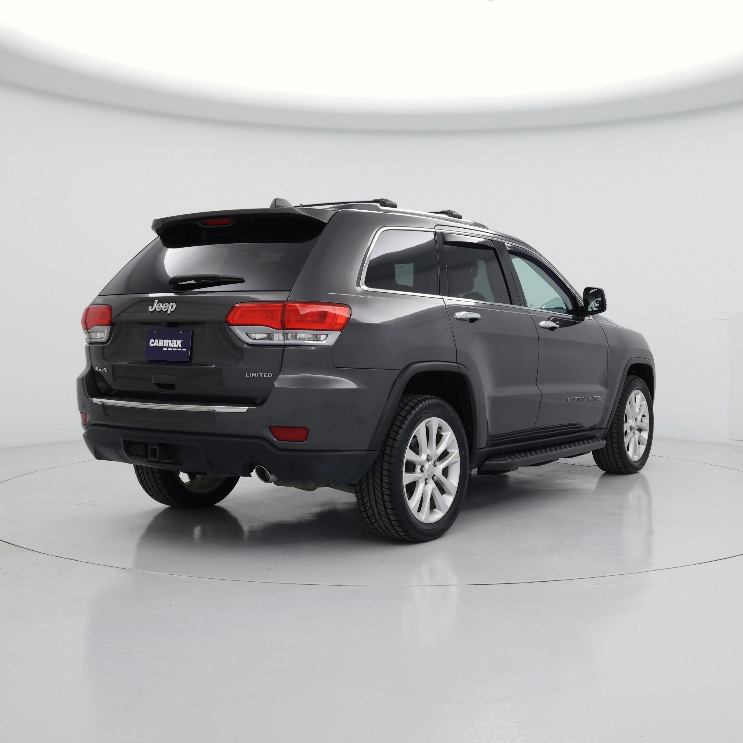 Thumbnail: 2017 Jeep Grand Cherokee - 8