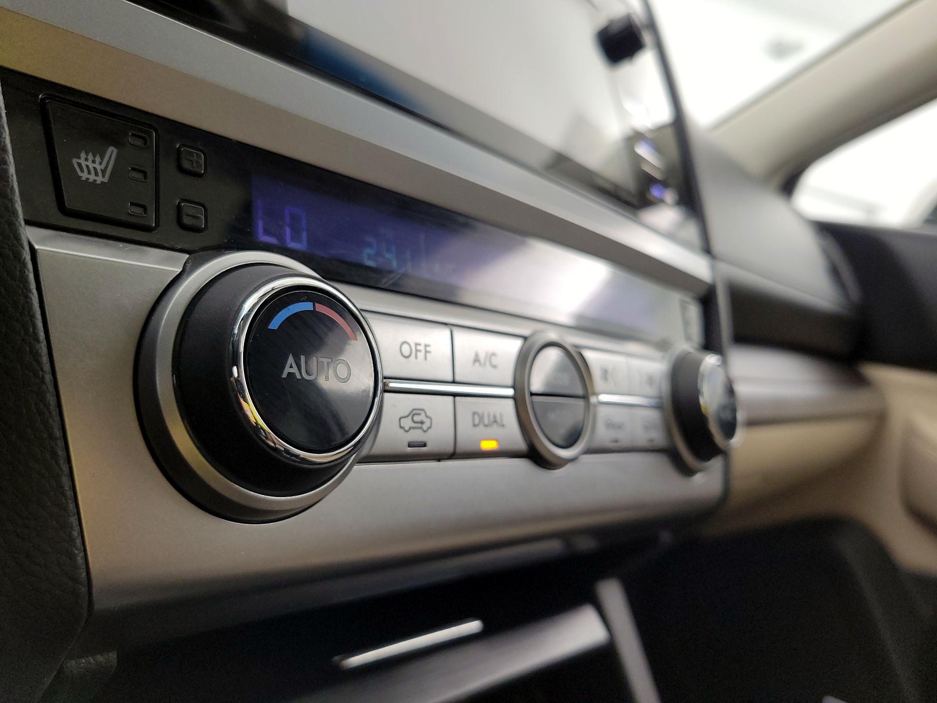 Thumbnail: 2016 Subaru Outback - 17