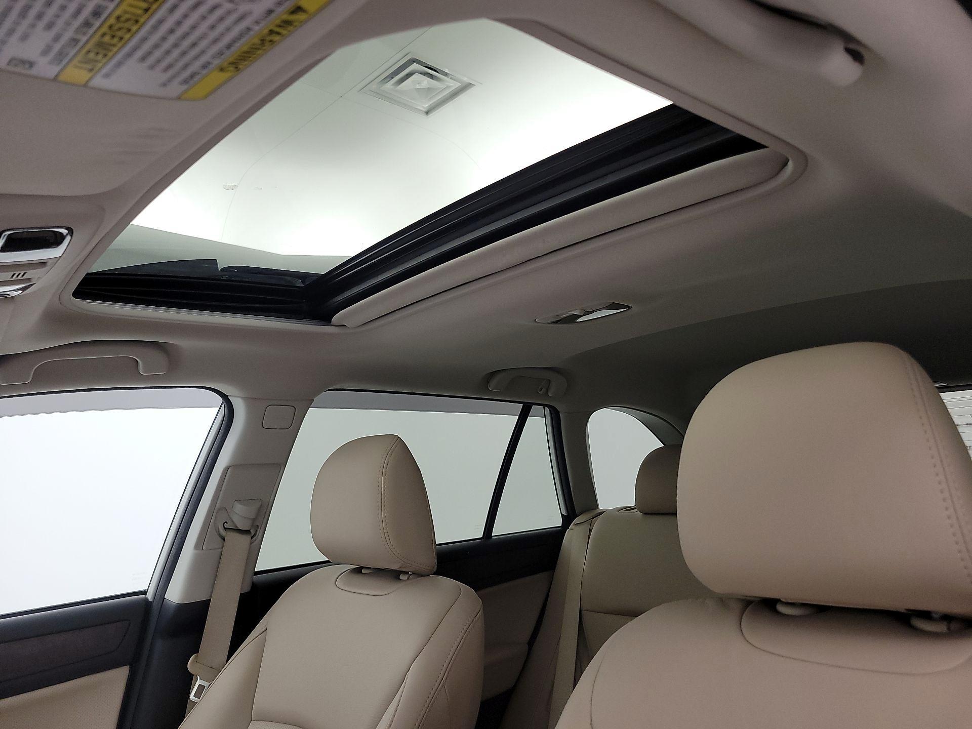 Thumbnail: 2016 Subaru Outback - 20