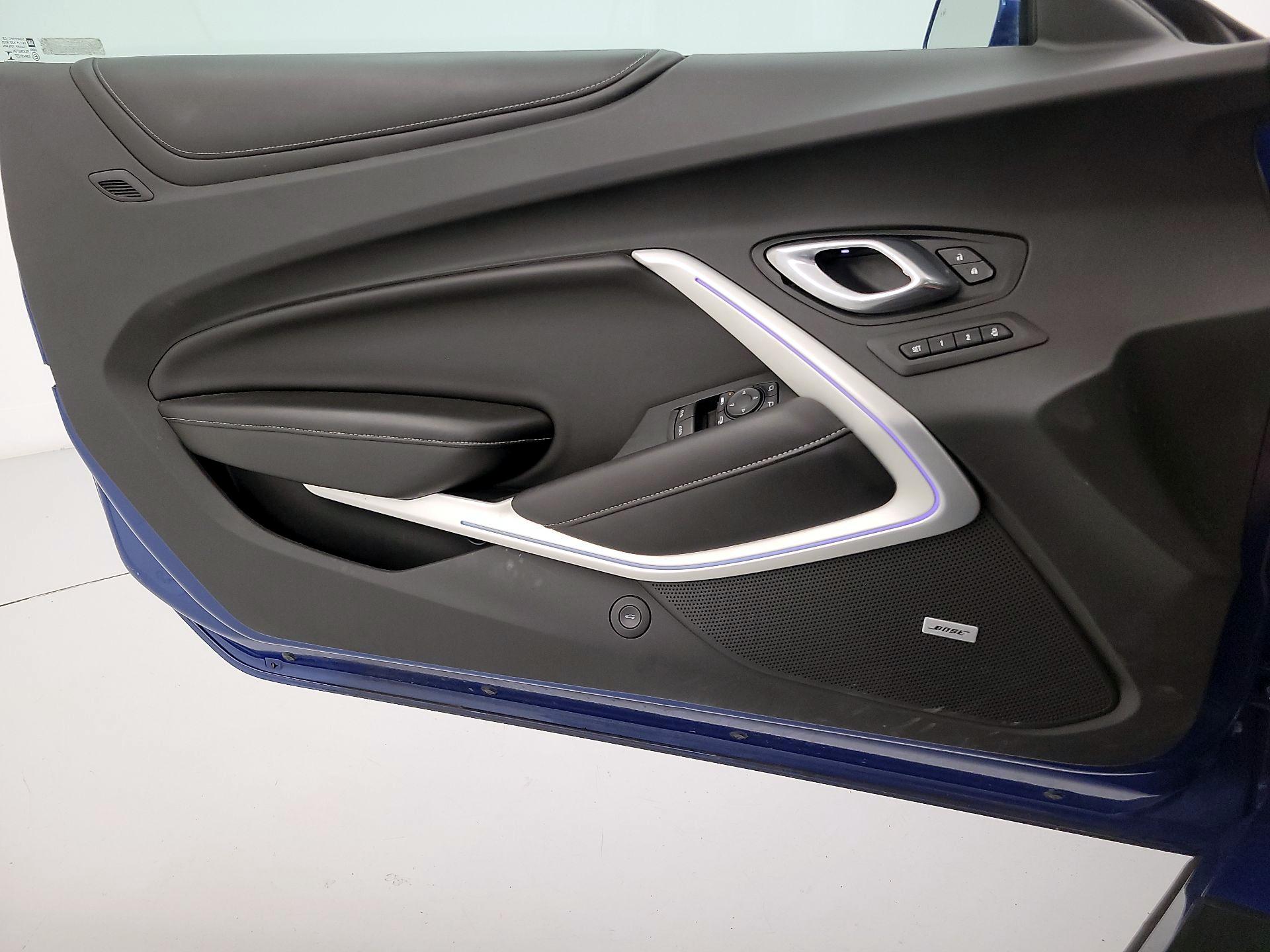 Thumbnail: 2019 Chevrolet Camaro - 12