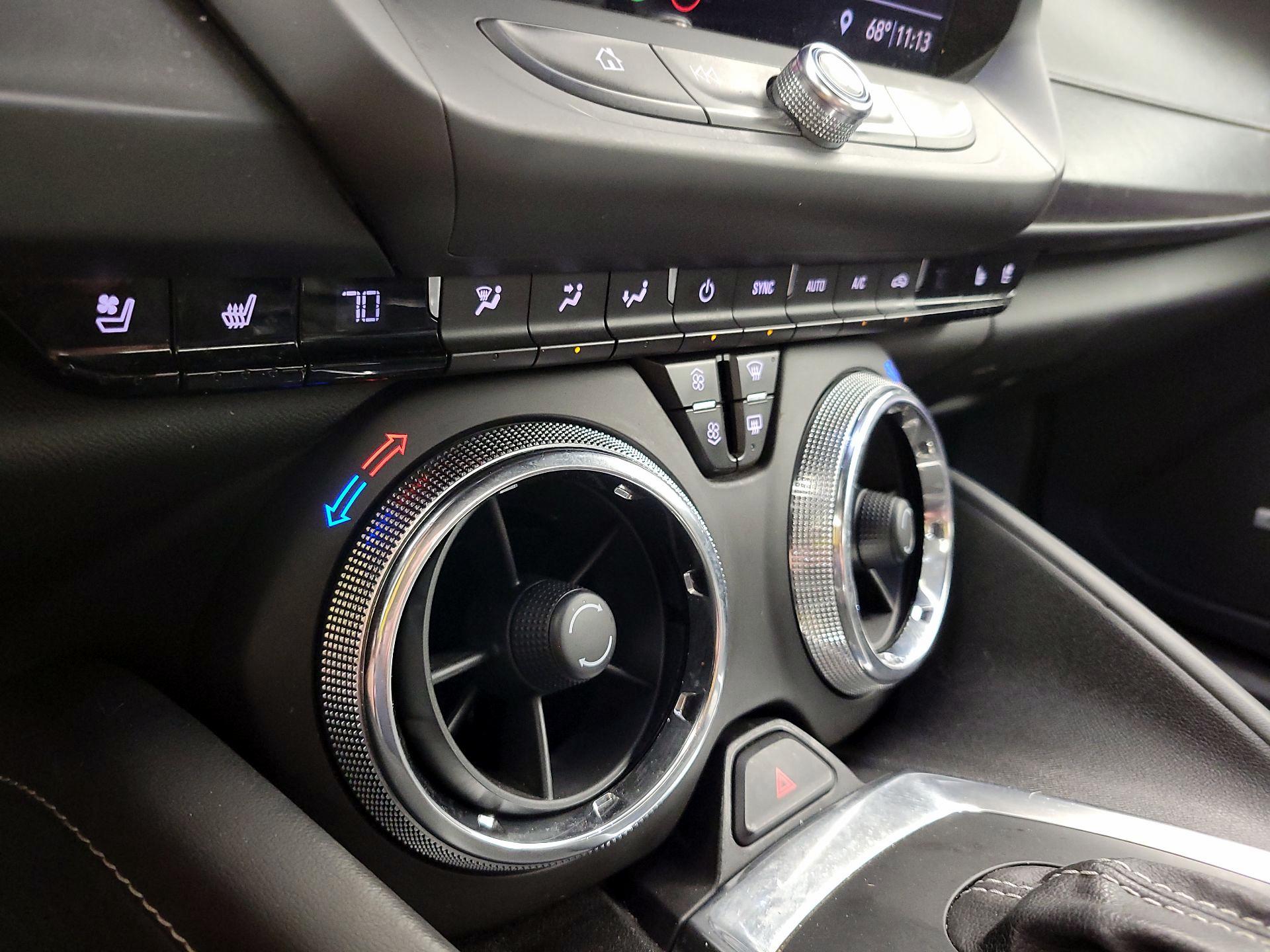 Thumbnail: 2019 Chevrolet Camaro - 16