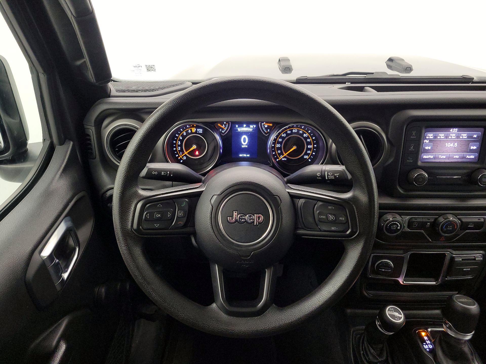 Thumbnail: 2021 Jeep Gladiator - 10