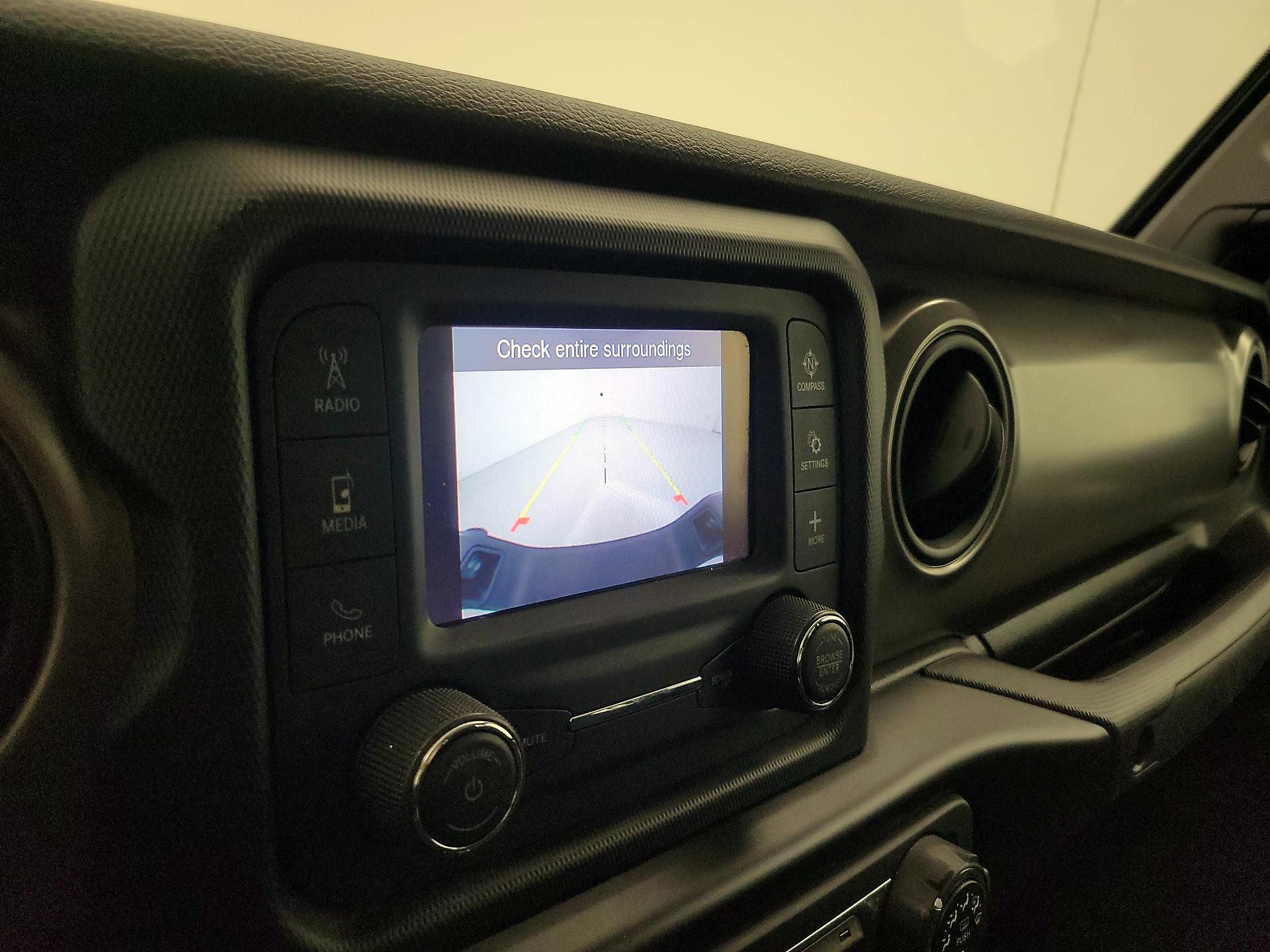 Thumbnail: 2021 Jeep Gladiator - 14