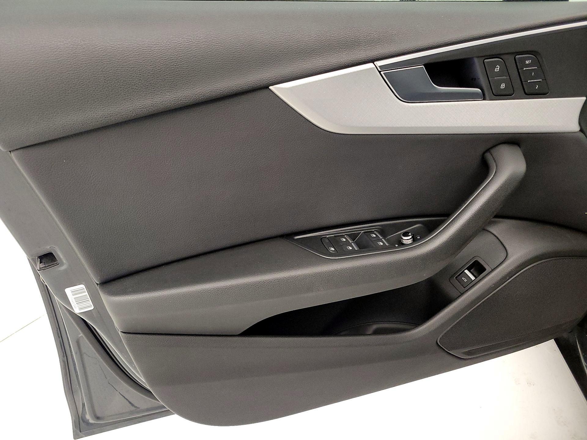 Thumbnail: 2017 Audi A4 - 12