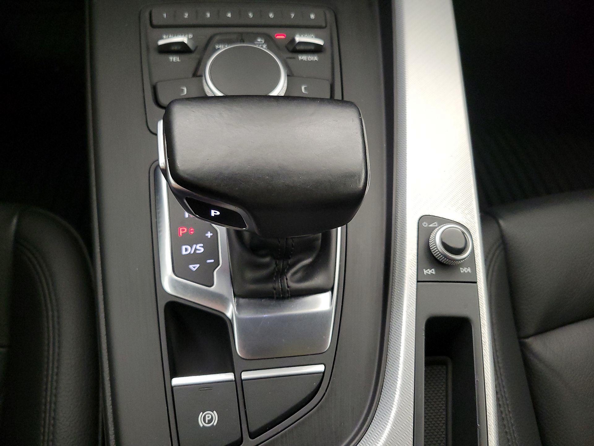 Thumbnail: 2017 Audi A4 - 17