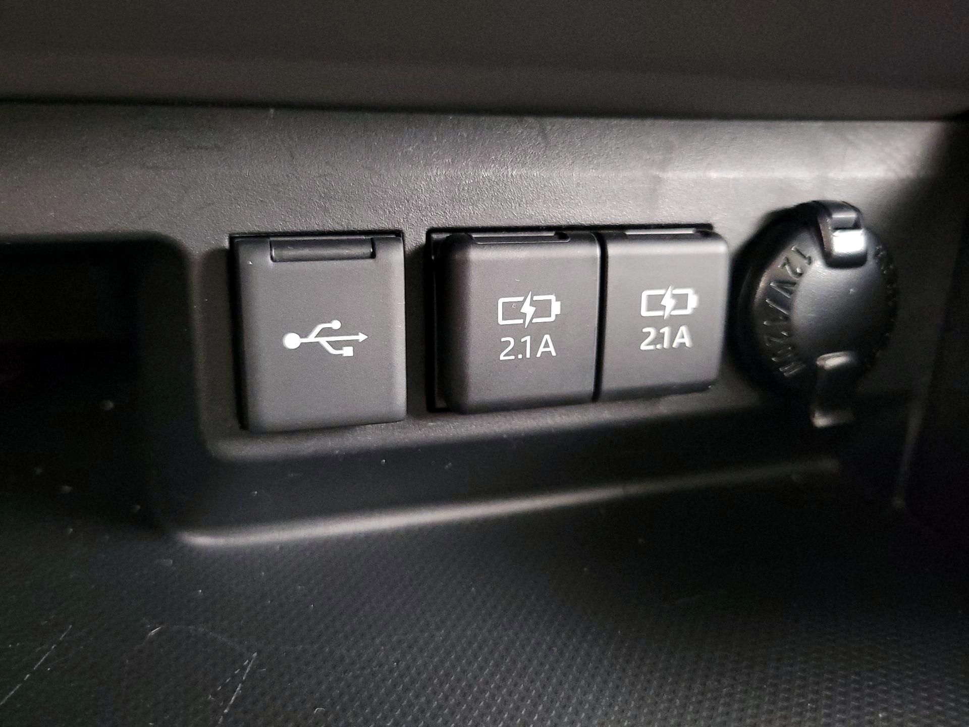 Thumbnail: 2021 Toyota Highlander - 19