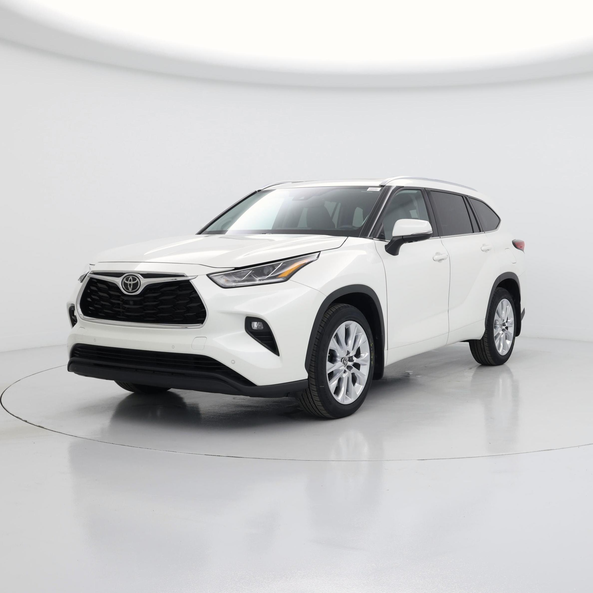 Thumbnail: 2021 Toyota Highlander - 4
