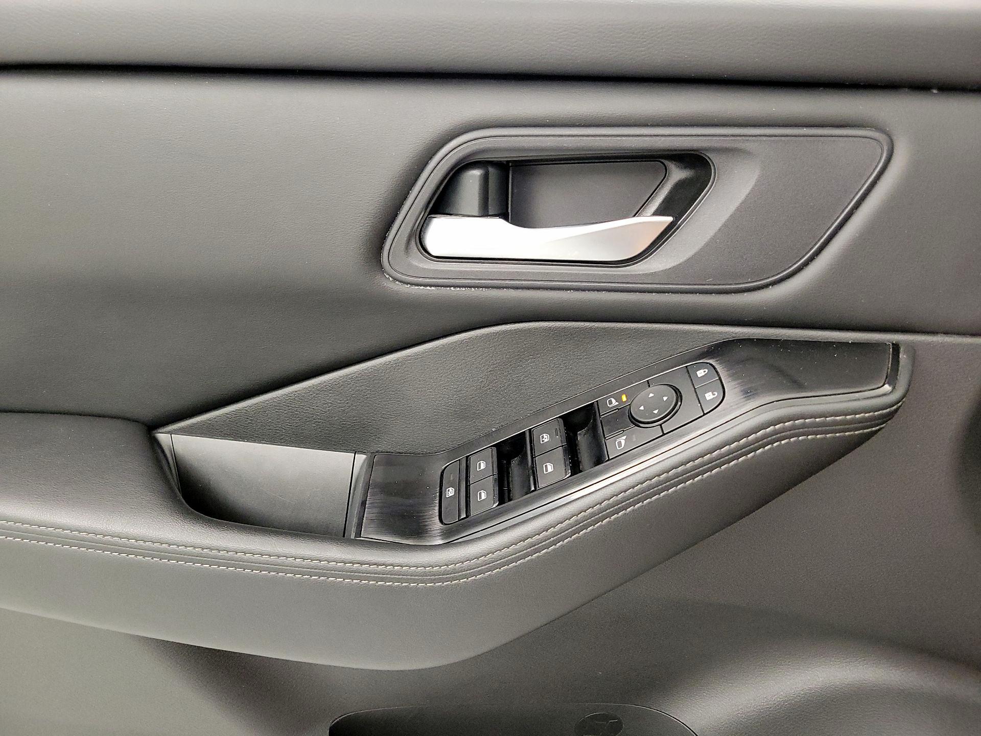 Thumbnail: 2024 Nissan Rogue - 12