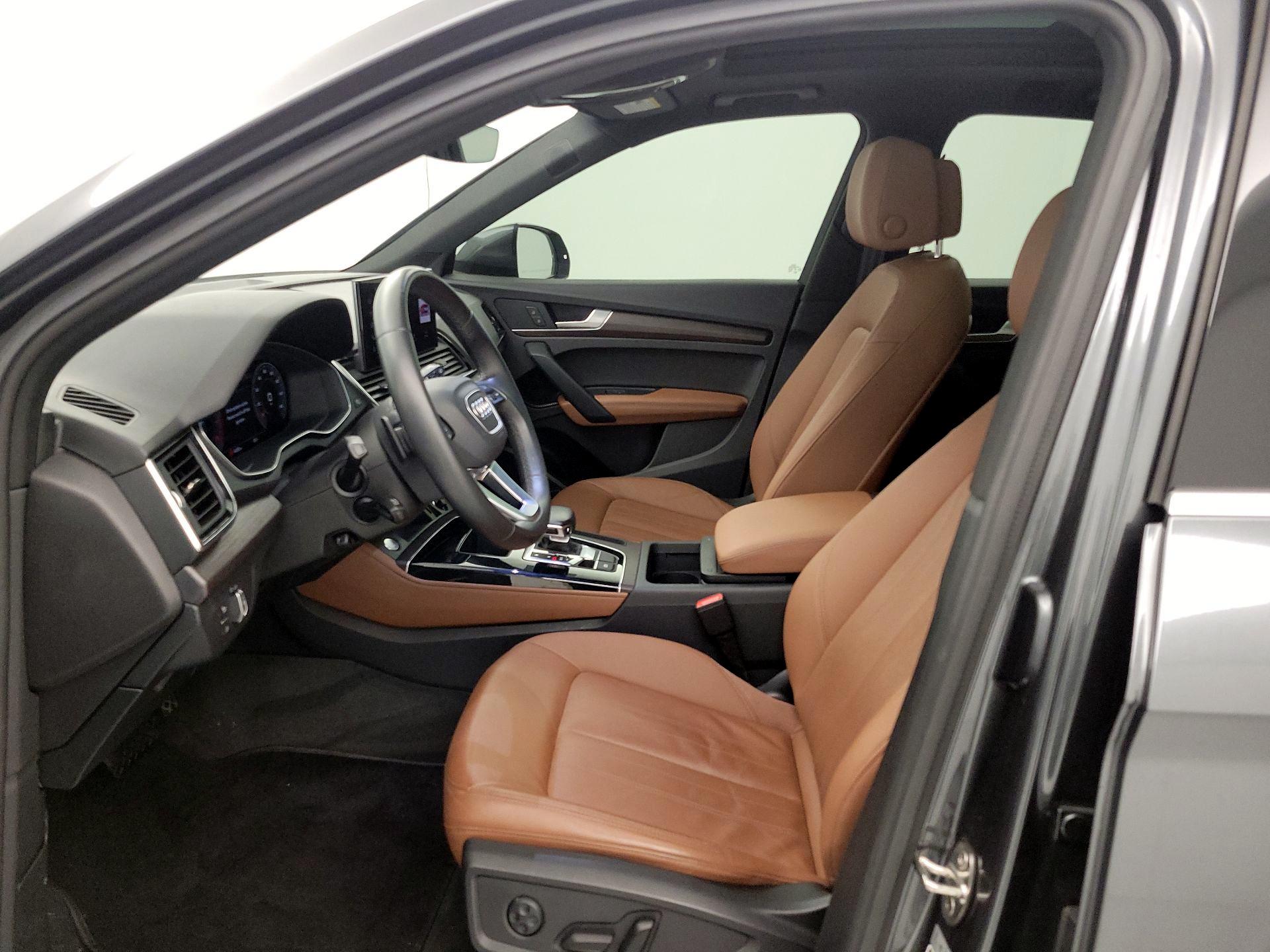 Thumbnail: 2022 Audi Q5 - 11