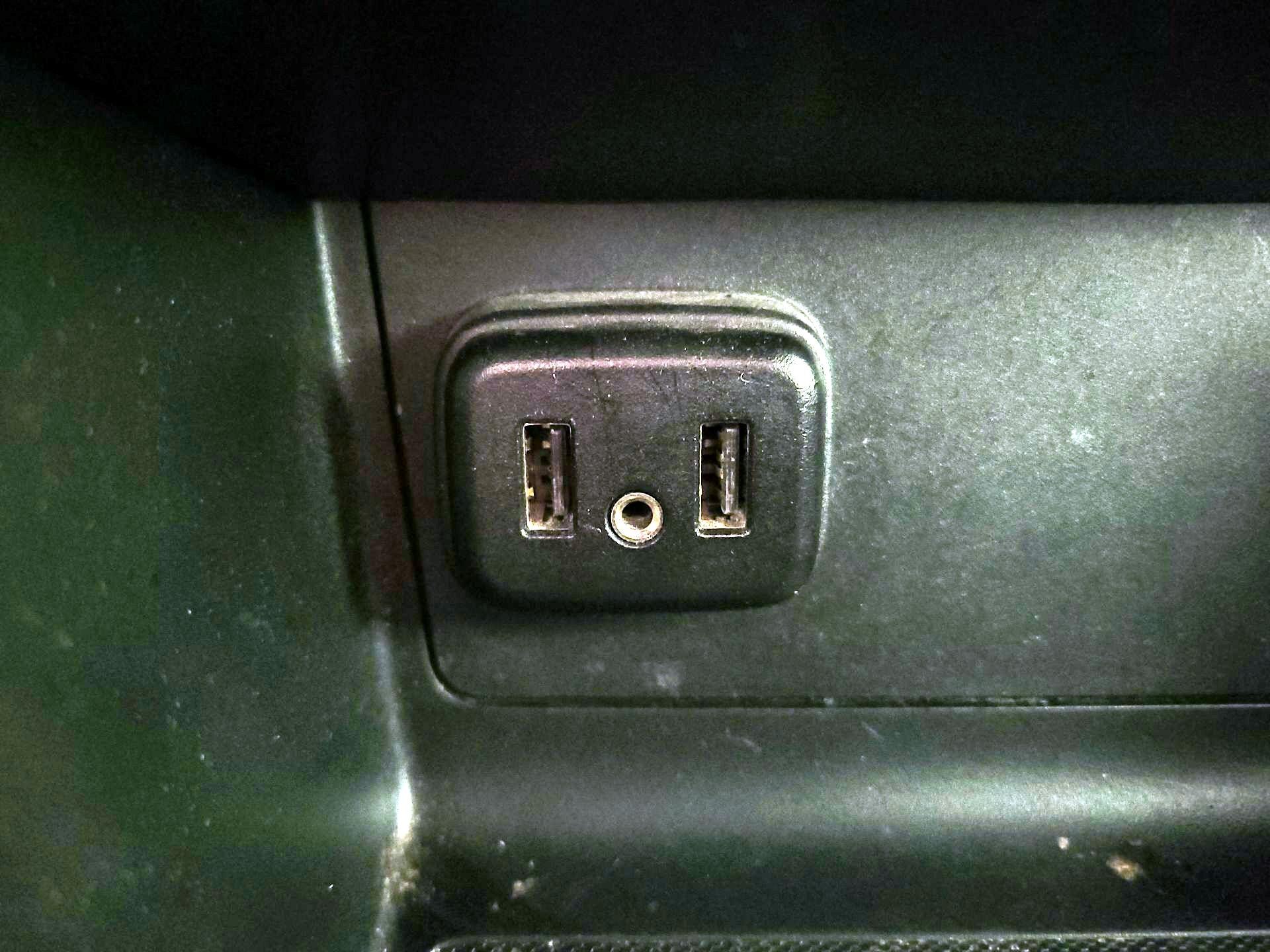 Thumbnail: 2019 GMC Canyon - 19