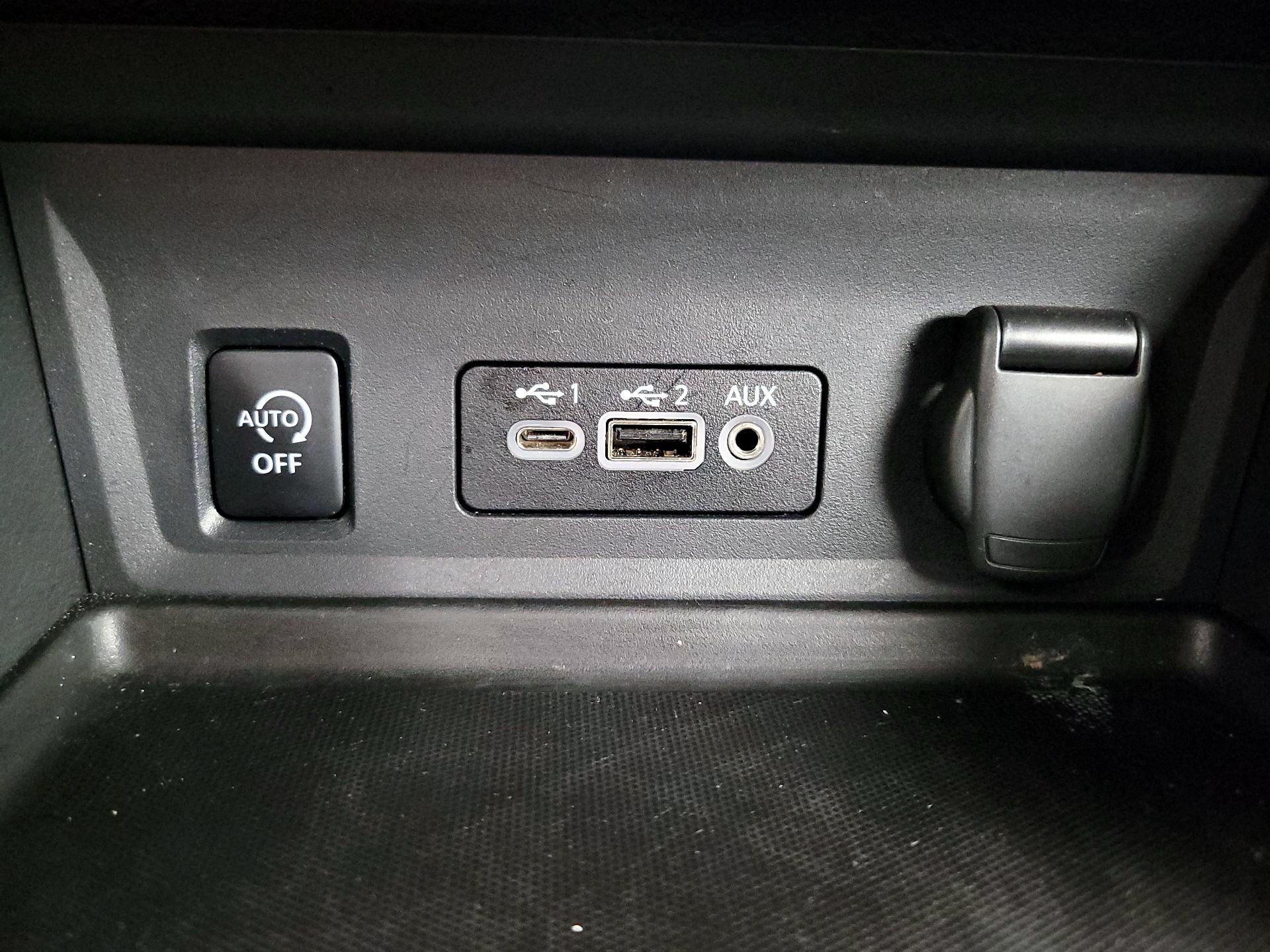 Thumbnail: 2025 Nissan Sentra - 18