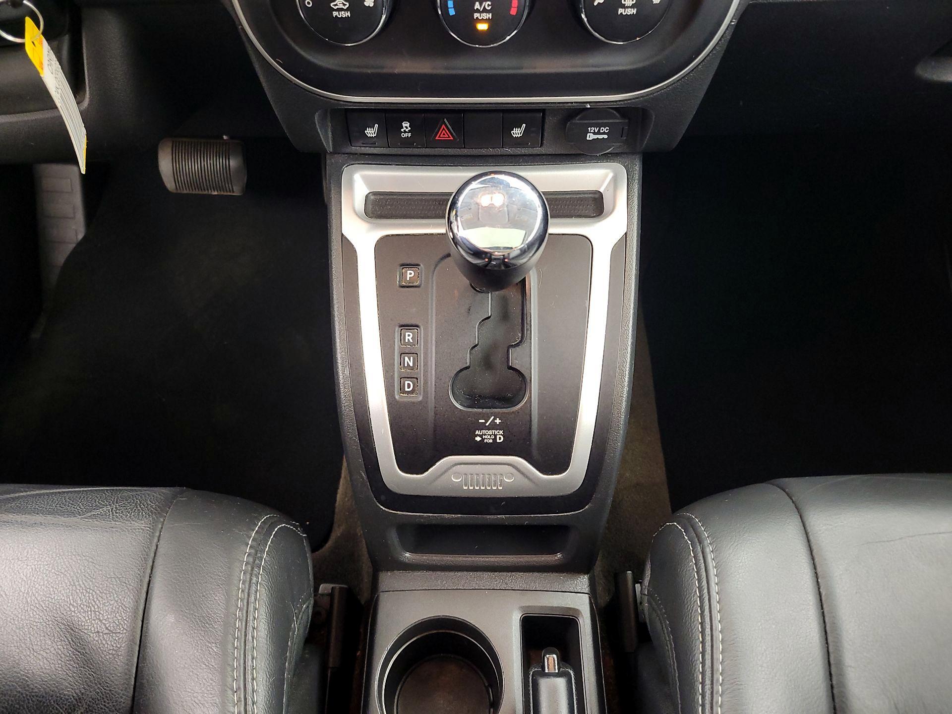 Thumbnail: 2016 Jeep Compass - 16