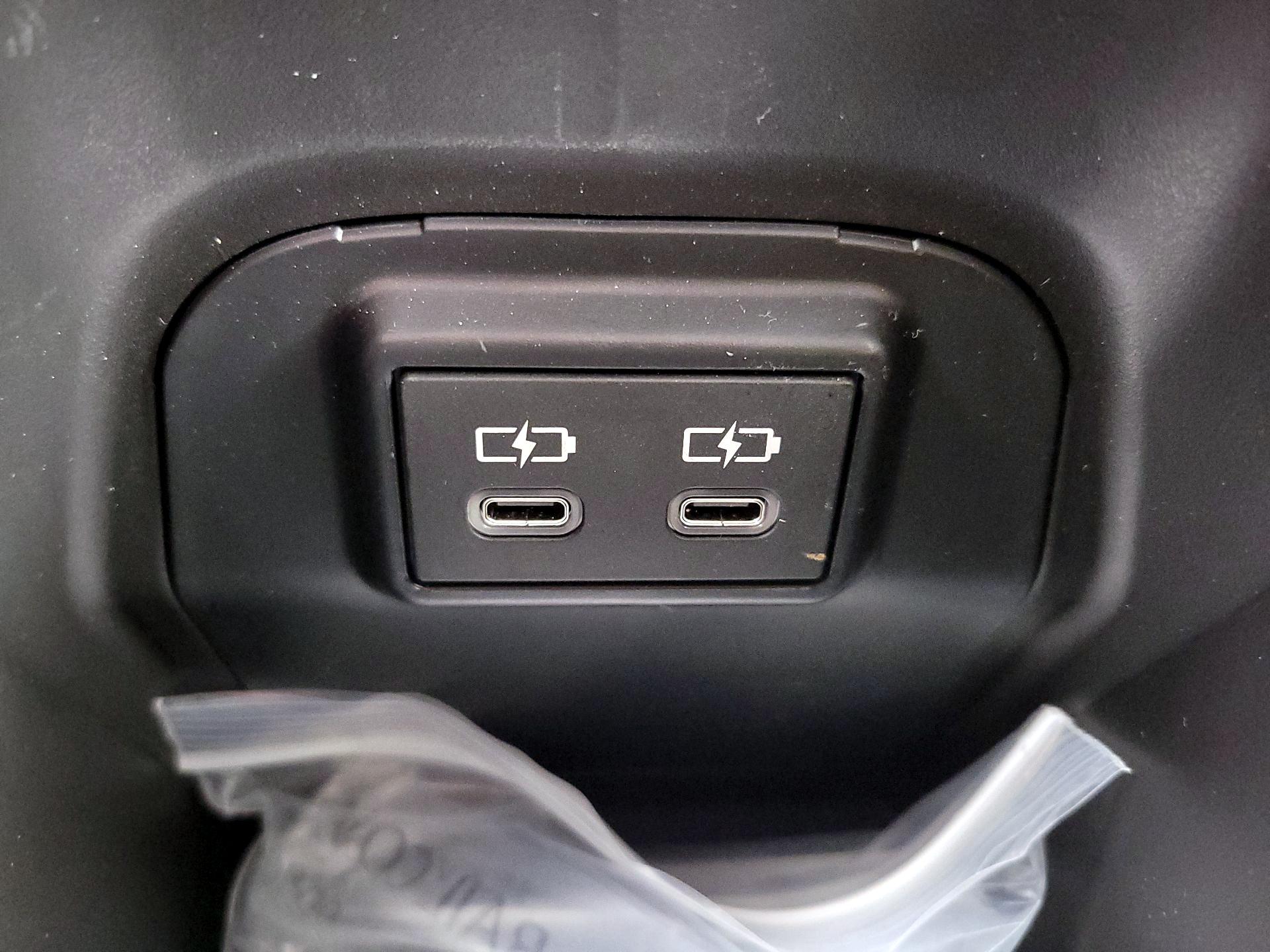 Thumbnail: 2024 Toyota RAV4 - 18