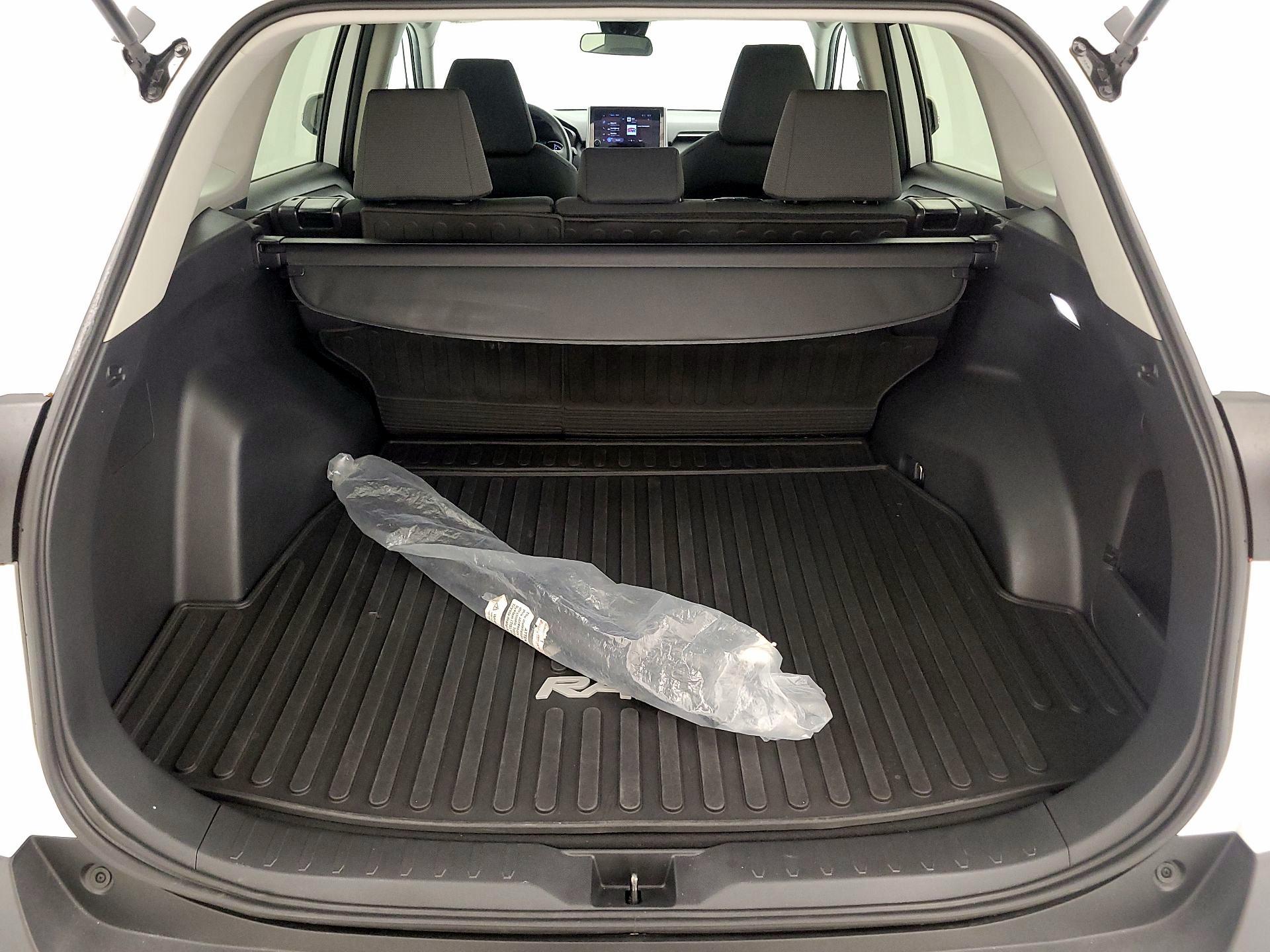 Thumbnail: 2024 Toyota RAV4 - 20