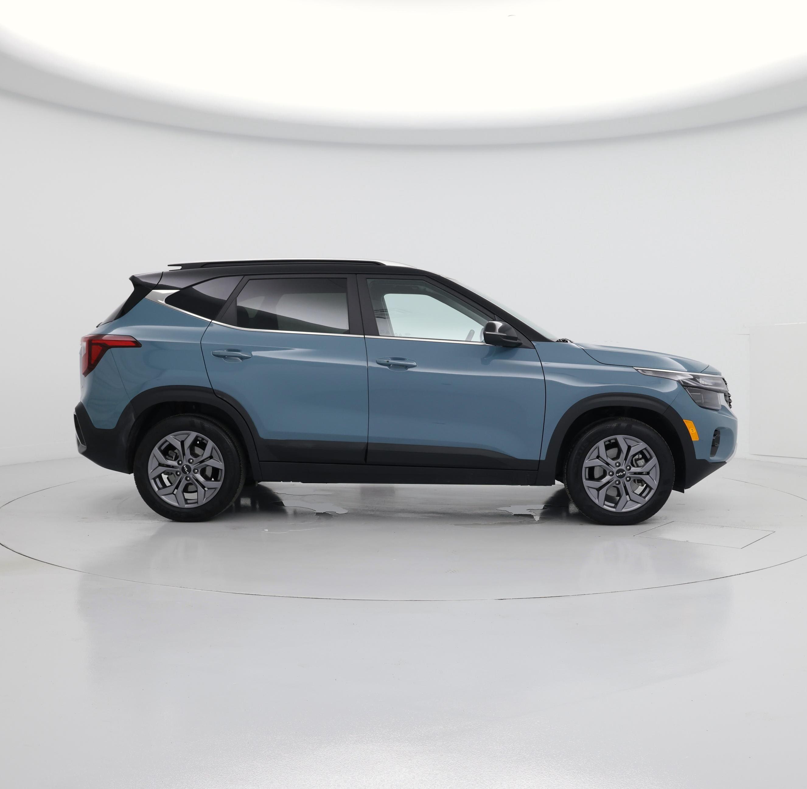 Thumbnail: 2024 Kia Seltos - 7