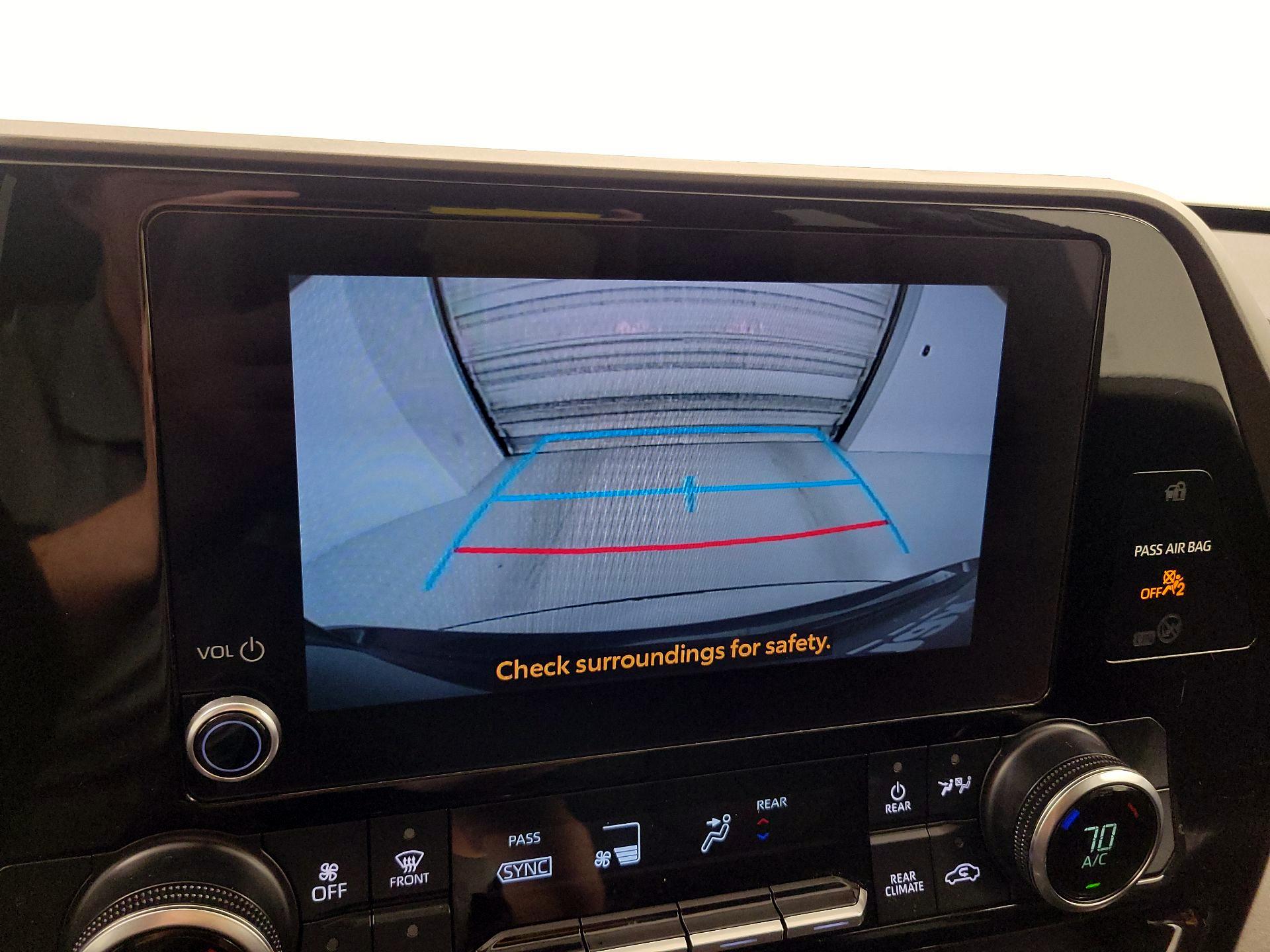 Thumbnail: 2023 Toyota Highlander - 14