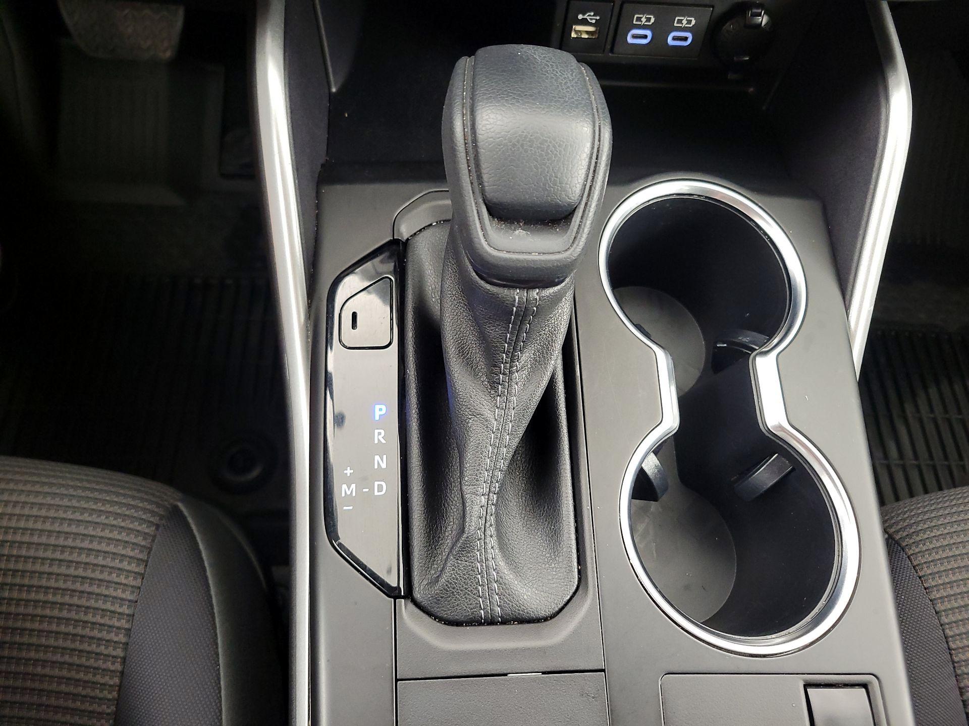 Thumbnail: 2023 Toyota Highlander - 17