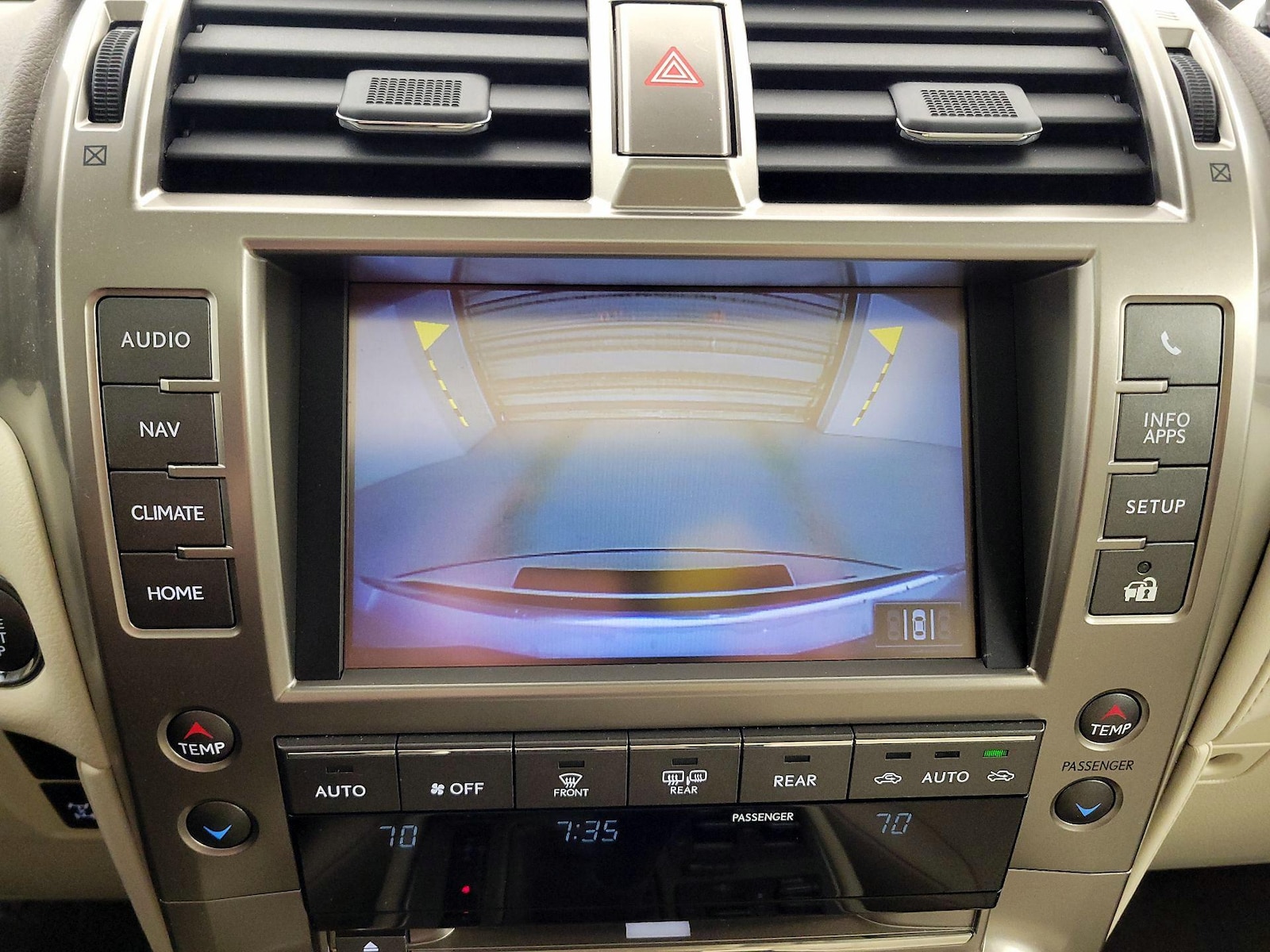 2019 Lexus GX LUXURY - Photo 16