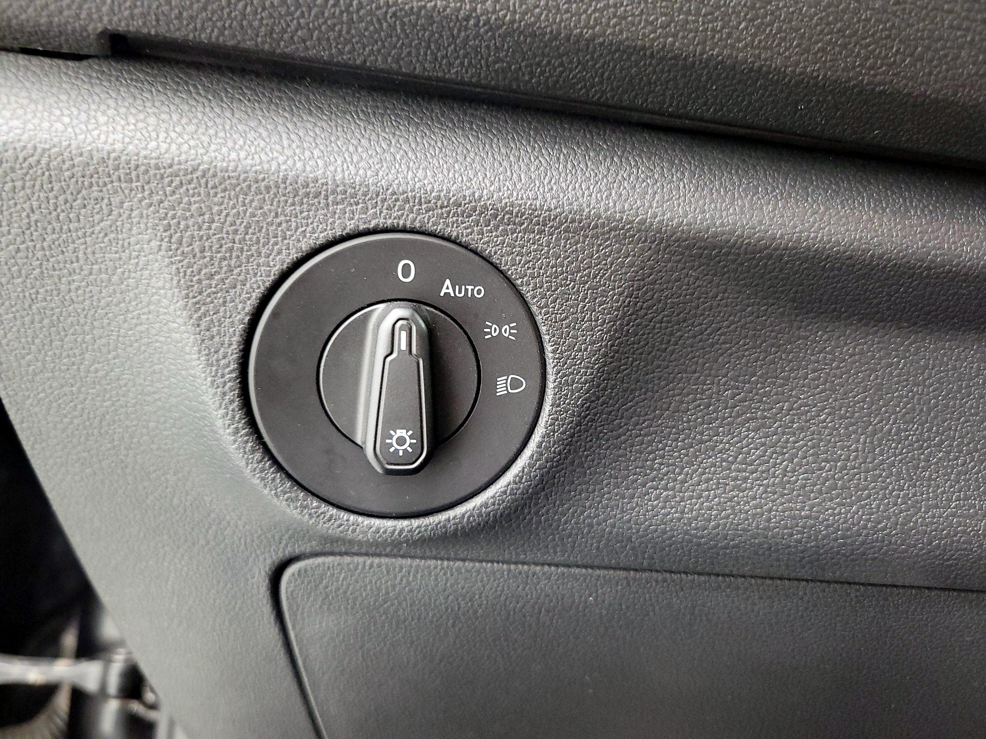 Thumbnail: 2020 Volkswagen Jetta - 13