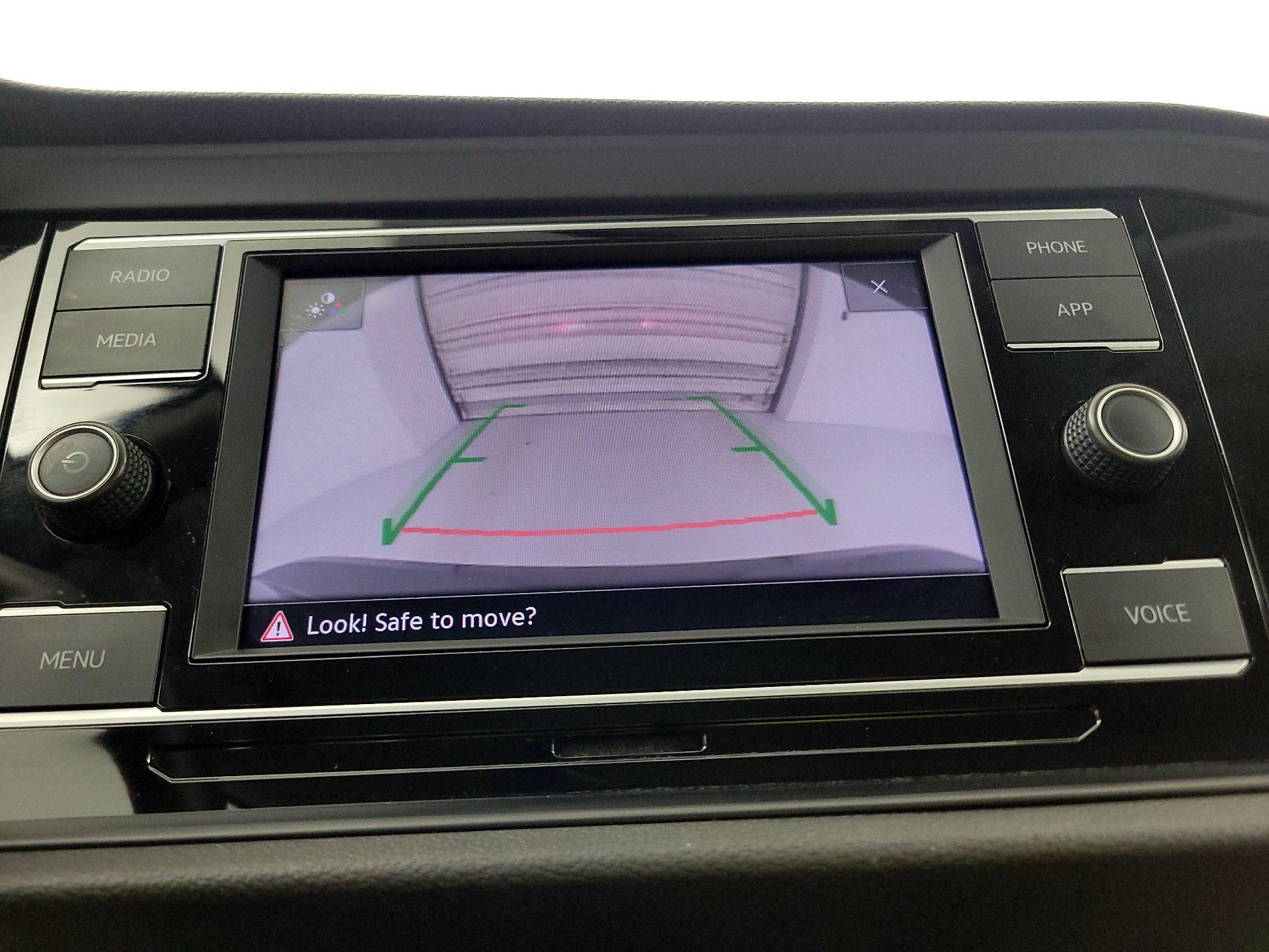 Thumbnail: 2020 Volkswagen Jetta - 14