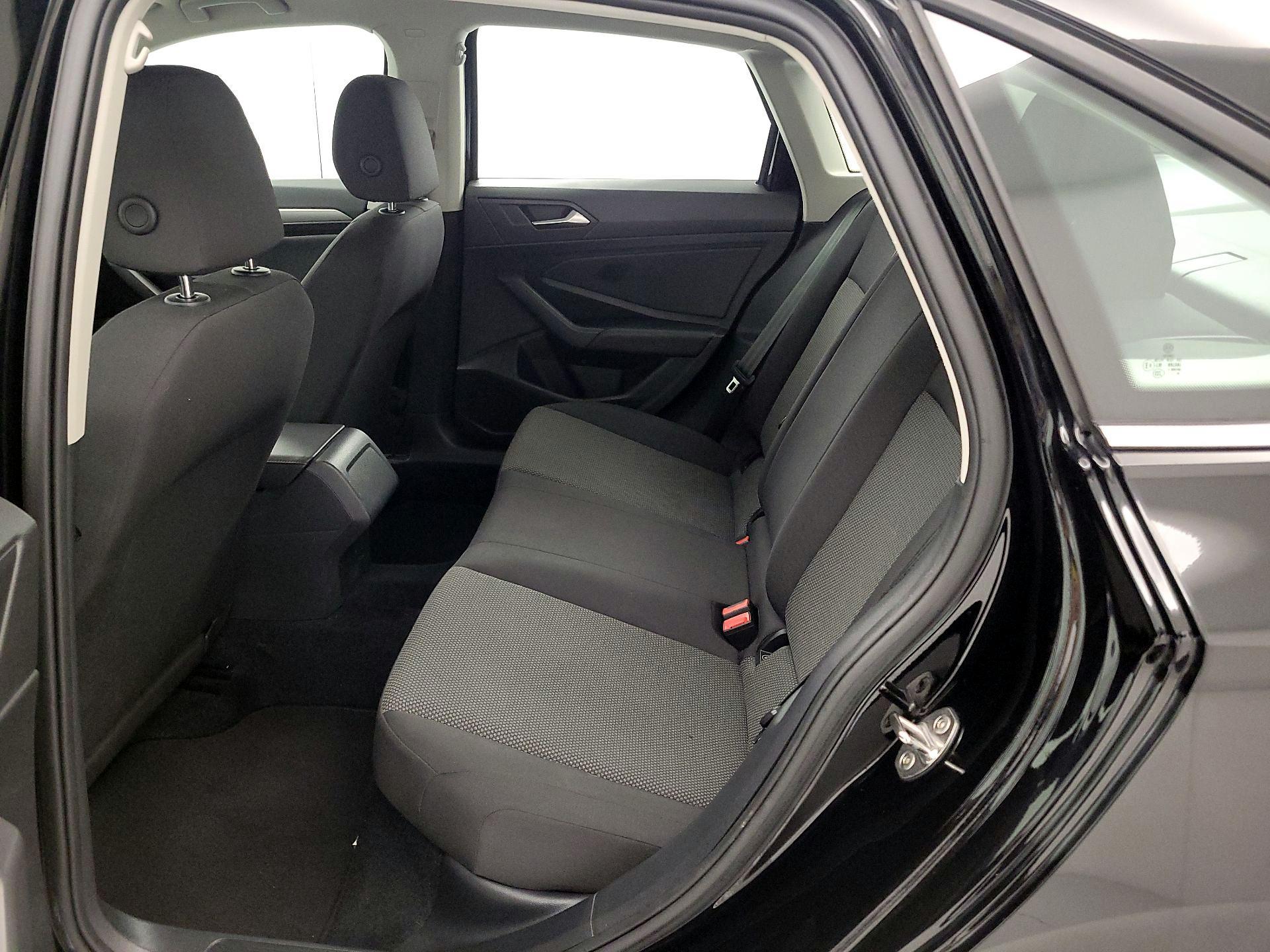 Thumbnail: 2020 Volkswagen Jetta - 19