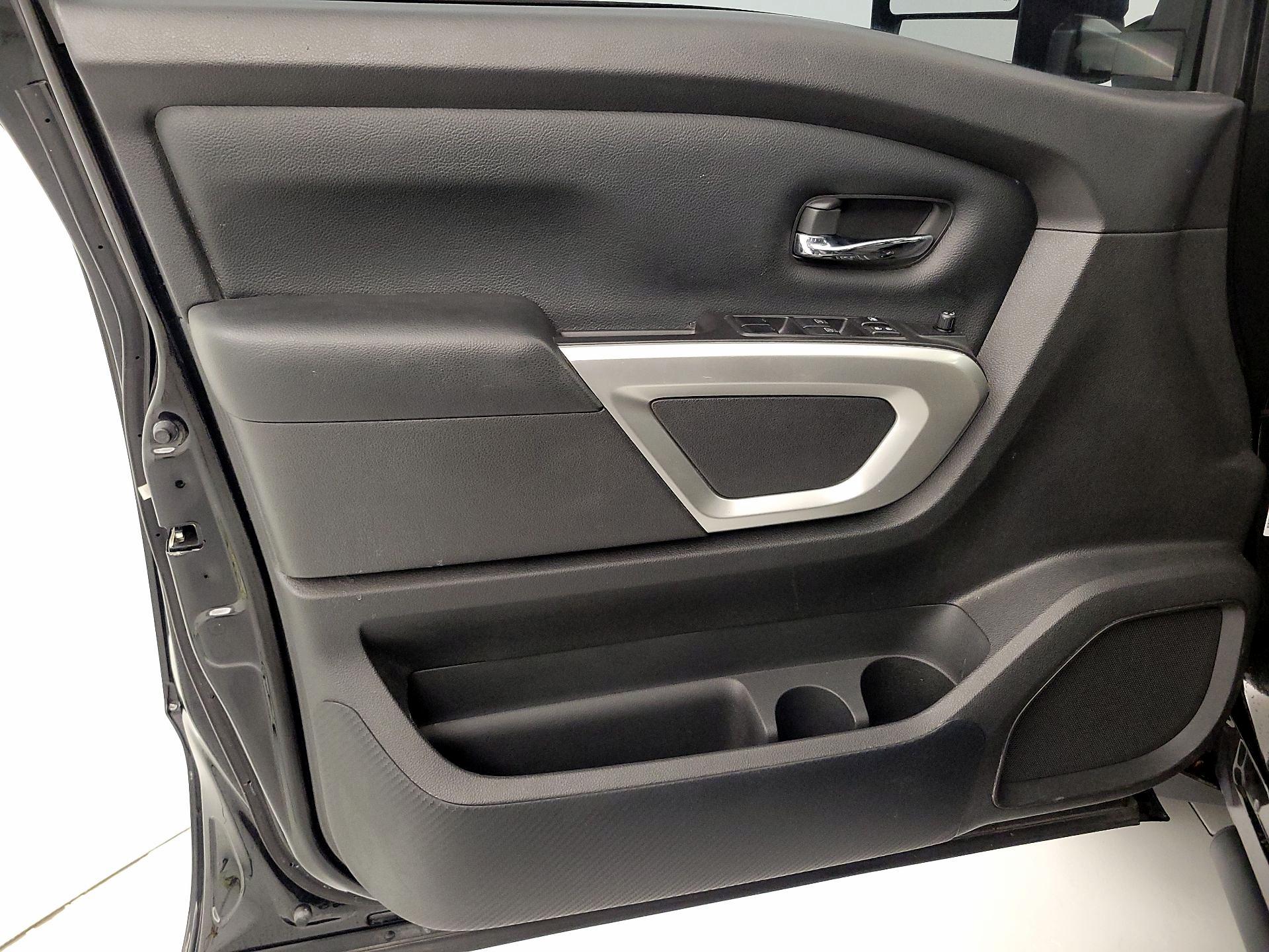 Thumbnail: 2021 Nissan Titan - 12